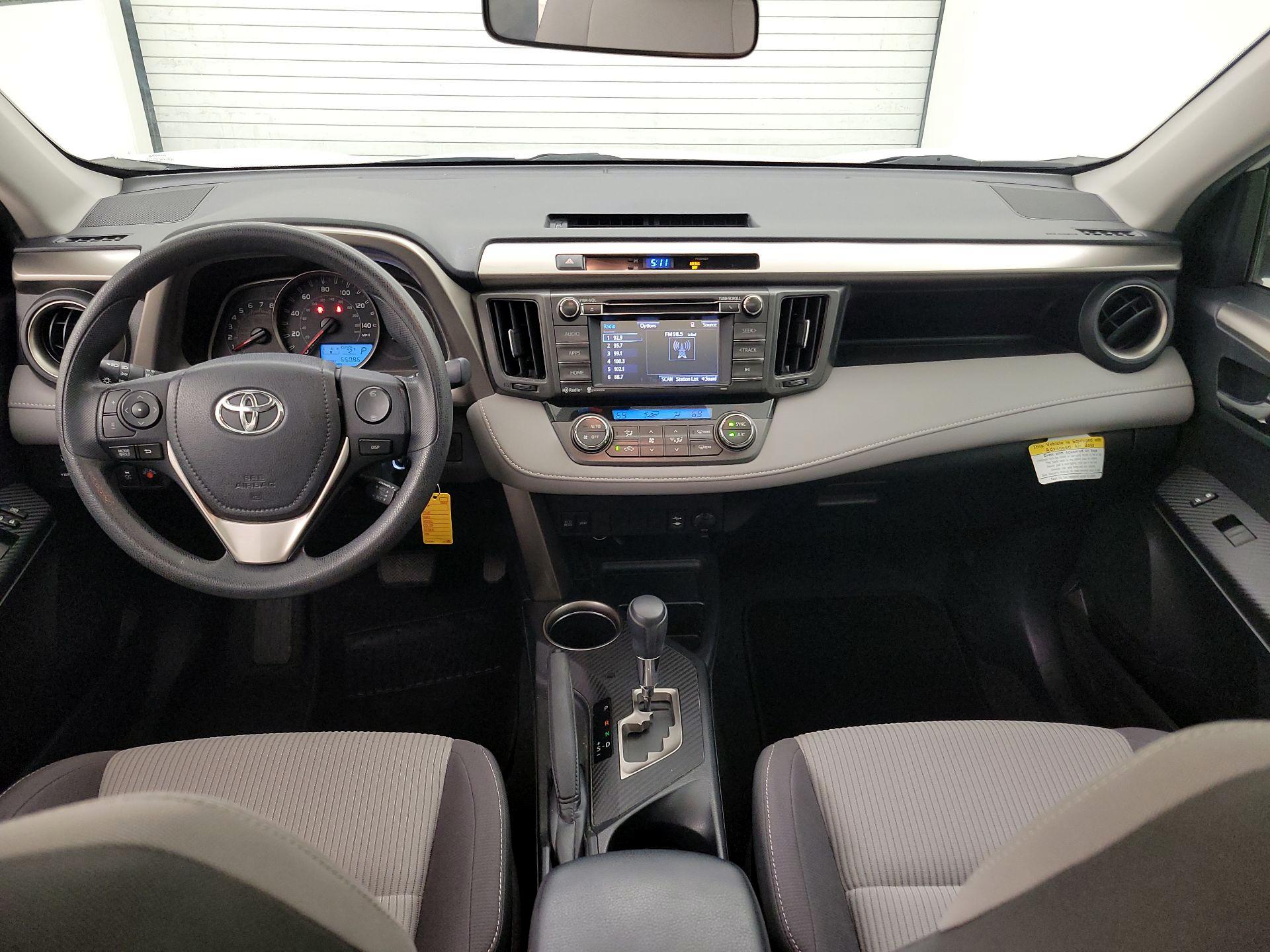 Thumbnail: 2015 Toyota RAV4 - 9