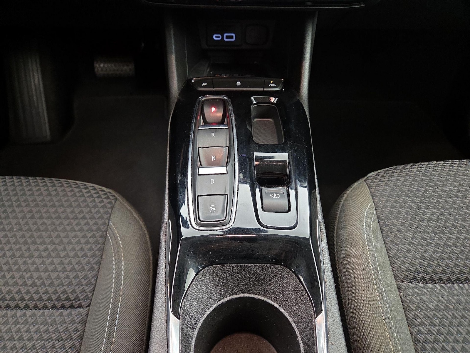 2023 Chevrolet Bolt EUV LT - Photo 18