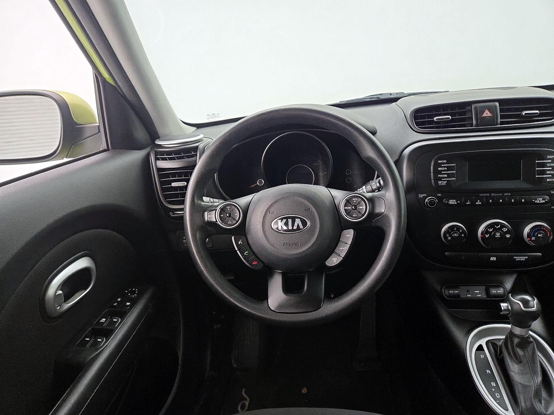 Thumbnail: 2016 Kia Soul - 10