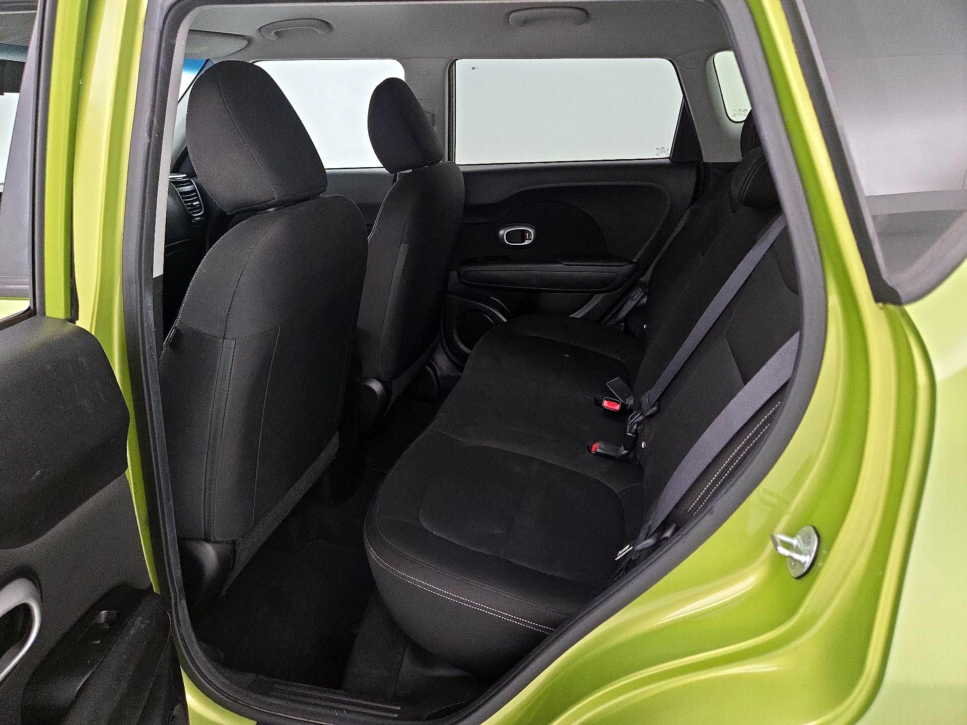 Thumbnail: 2016 Kia Soul - 18