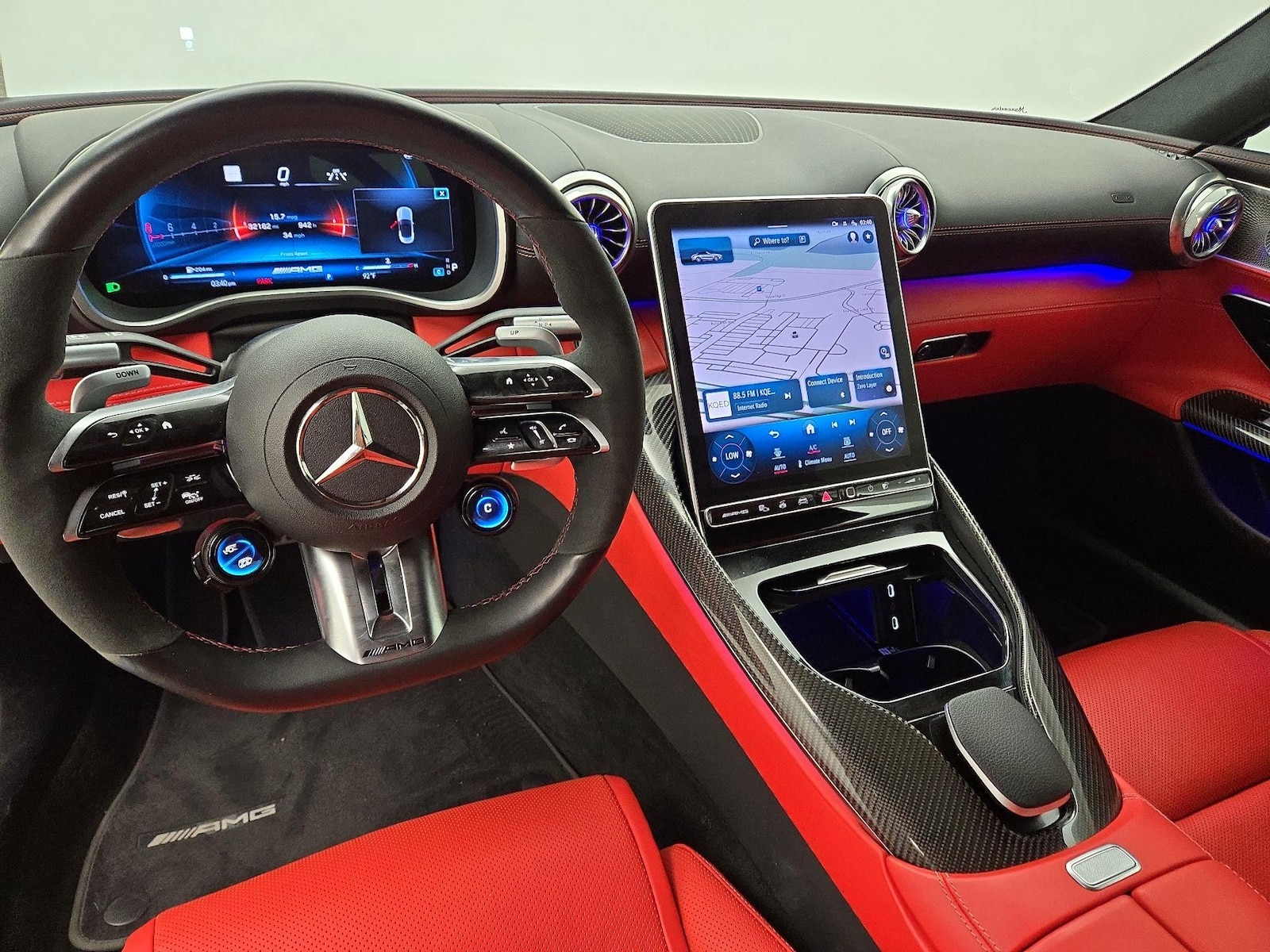 Apple CarPlay® & Android Auto™