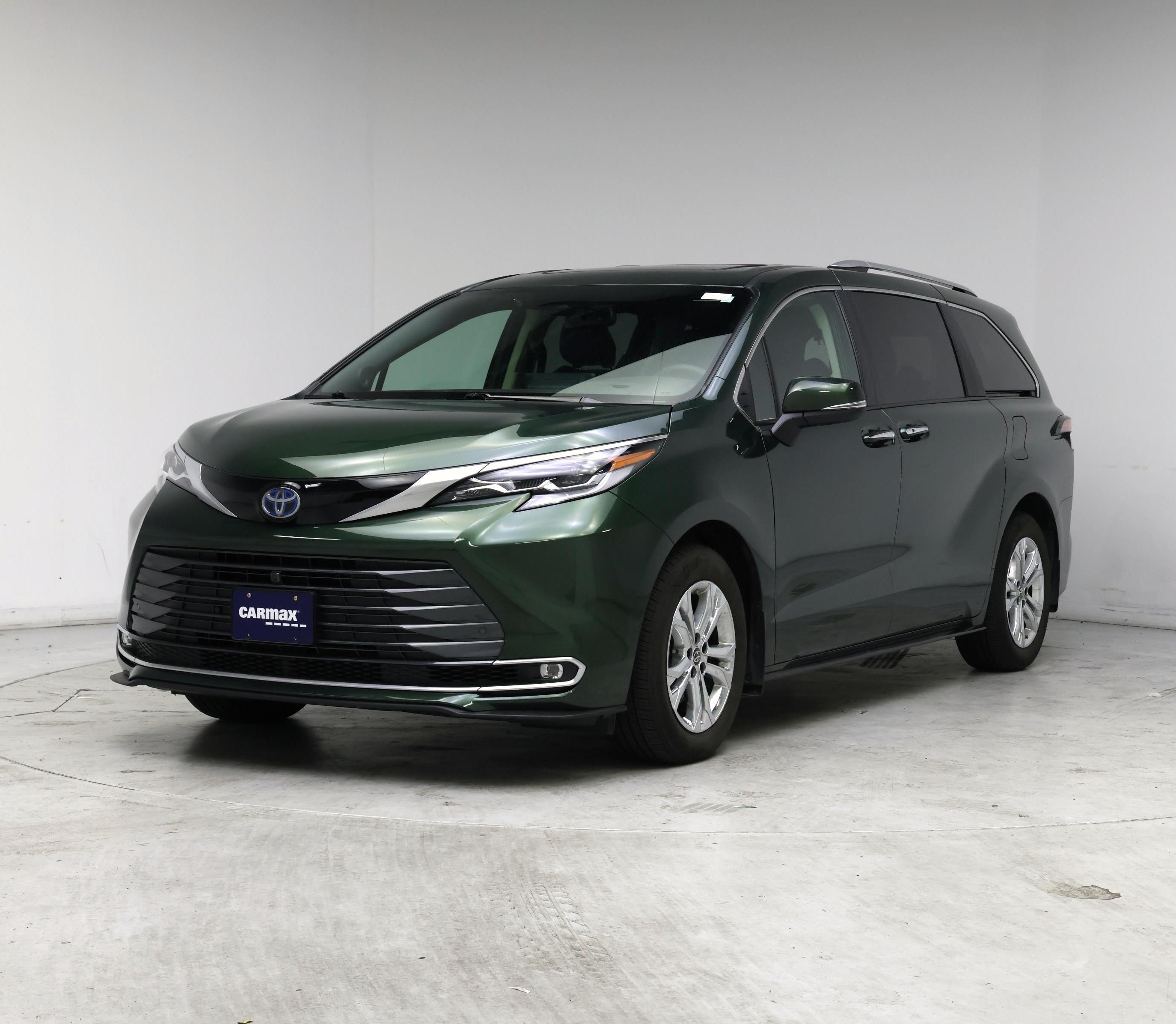 Thumbnail: 2023 Toyota Sienna - 4