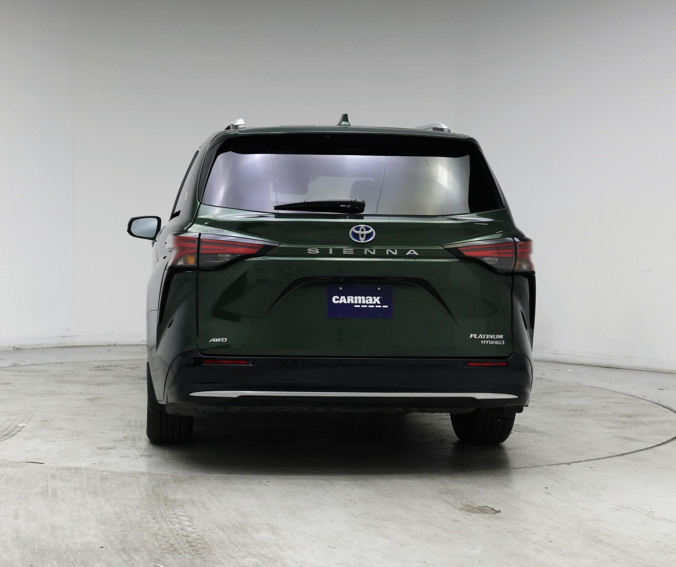Thumbnail: 2023 Toyota Sienna - 6