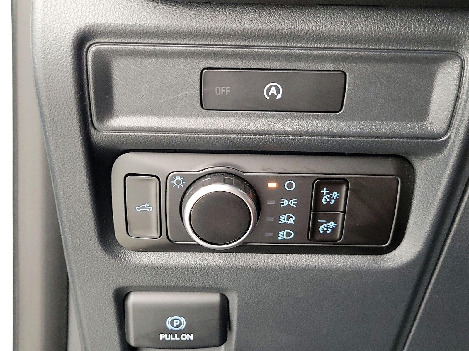 2025 Ford F-150 STX - Photo 14