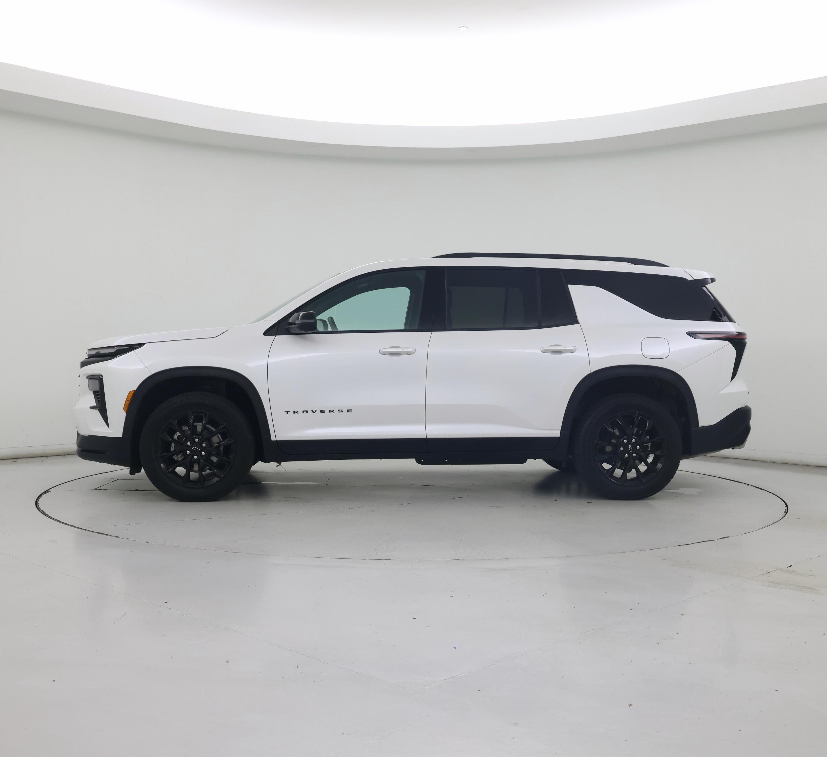 Thumbnail: 2025 Chevrolet Traverse - 3