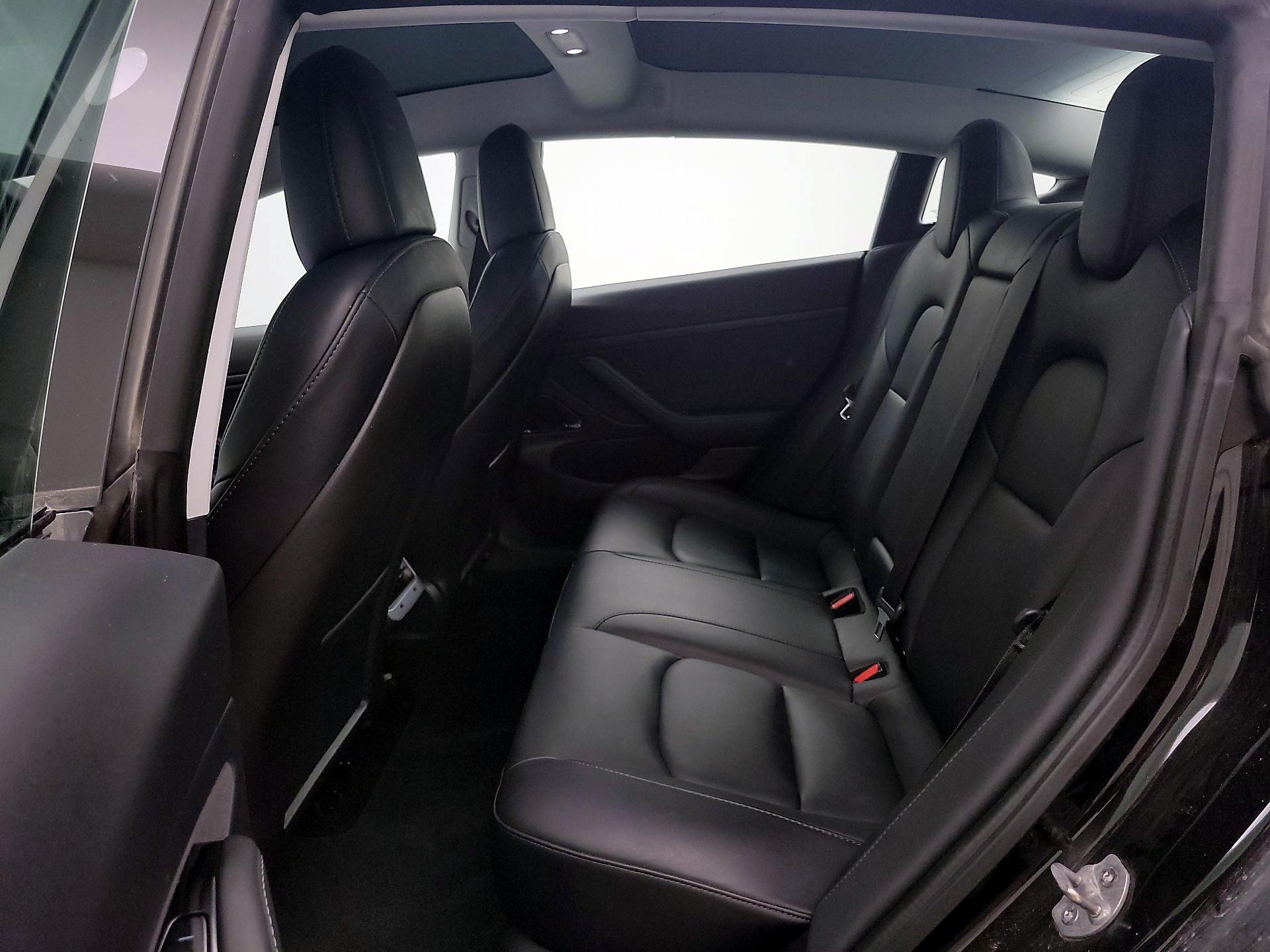 Thumbnail: 2020 Tesla Model 3 - 20