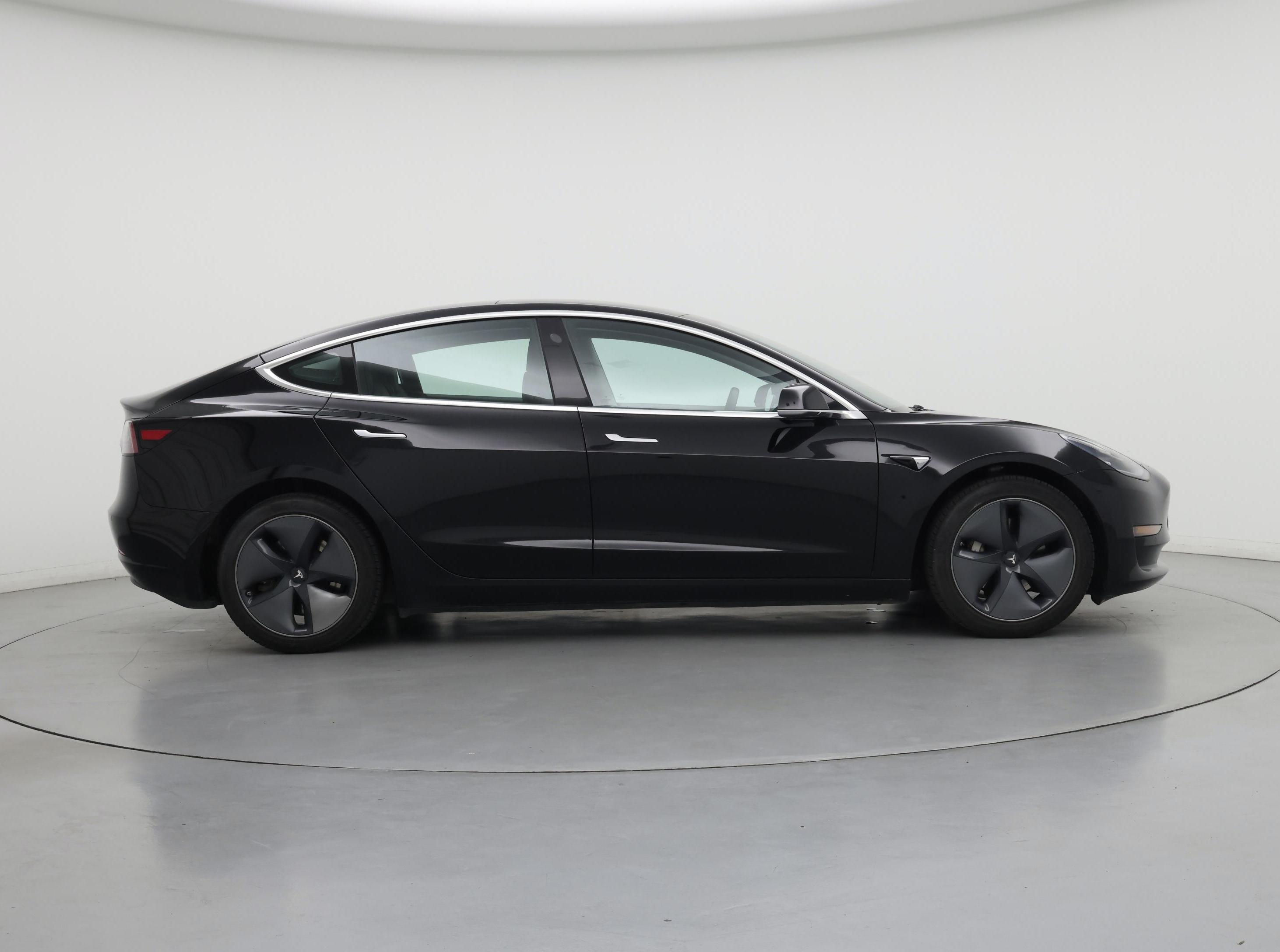 Thumbnail: 2020 Tesla Model 3 - 7