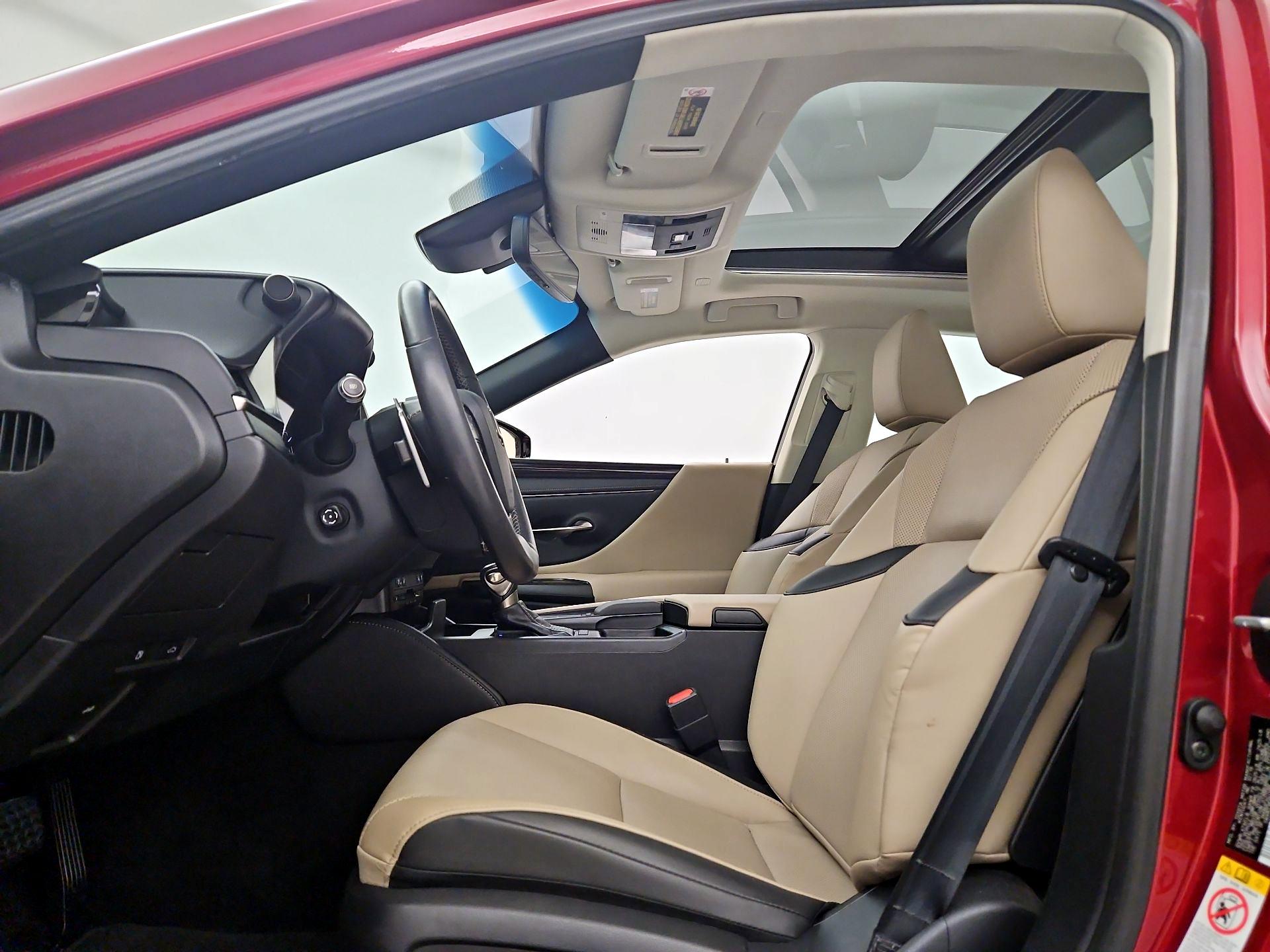 Thumbnail: 2019 Lexus ES - 20