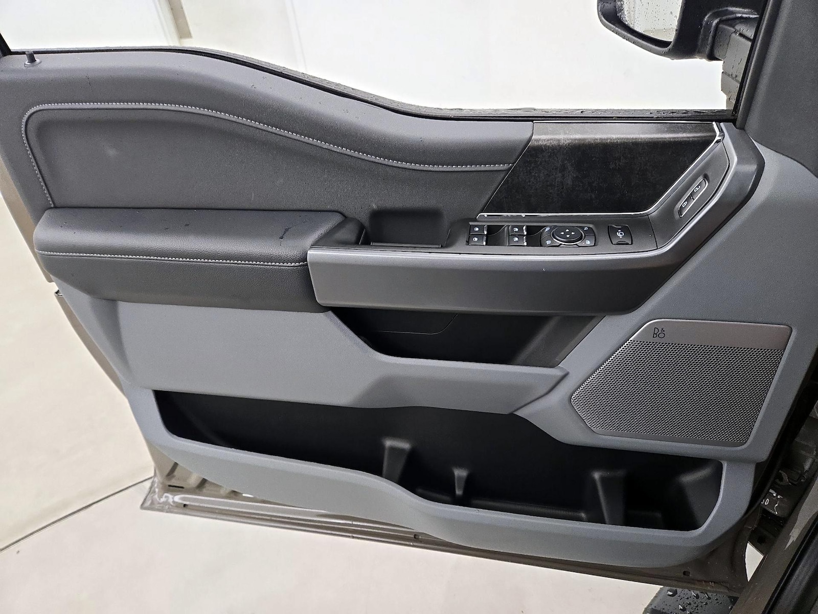 2026 Ford F-250 Super Duty XLT - Photo 13