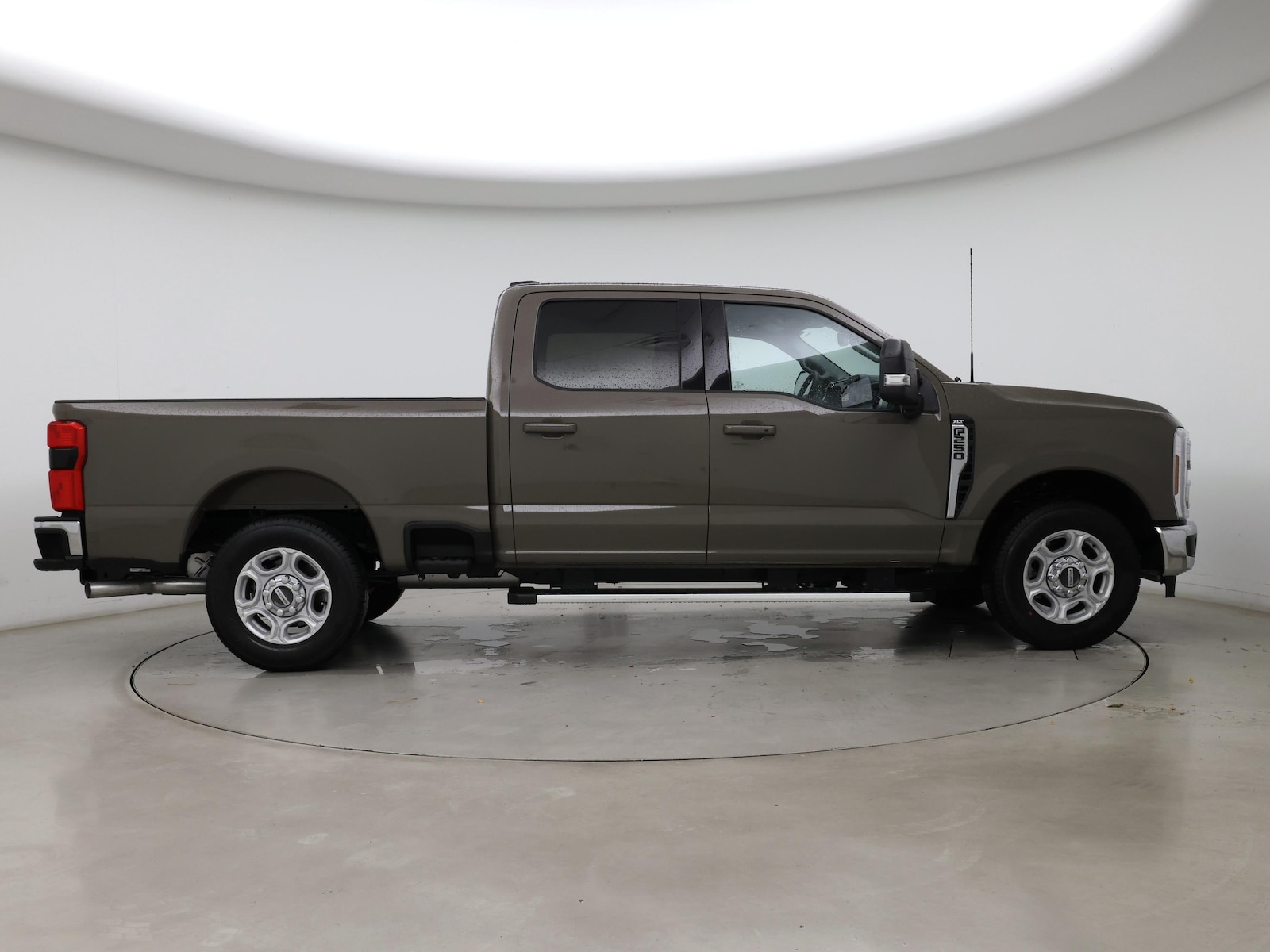 2026 Ford F-250 Super Duty XLT - Photo 8