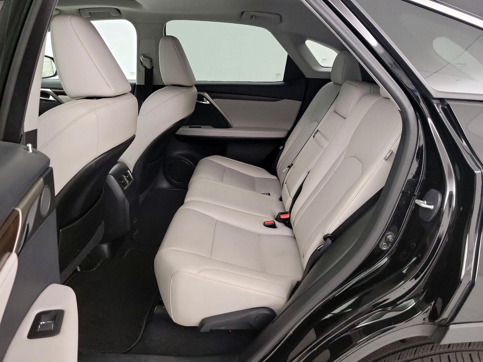 2021 Lexus RX 350 - Photo 21