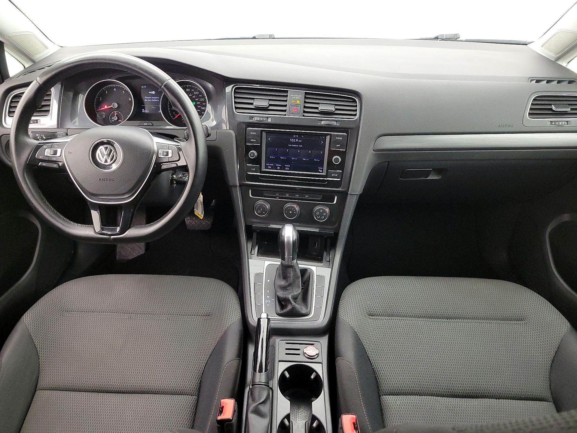 Thumbnail: 2018 Volkswagen Golf - 9