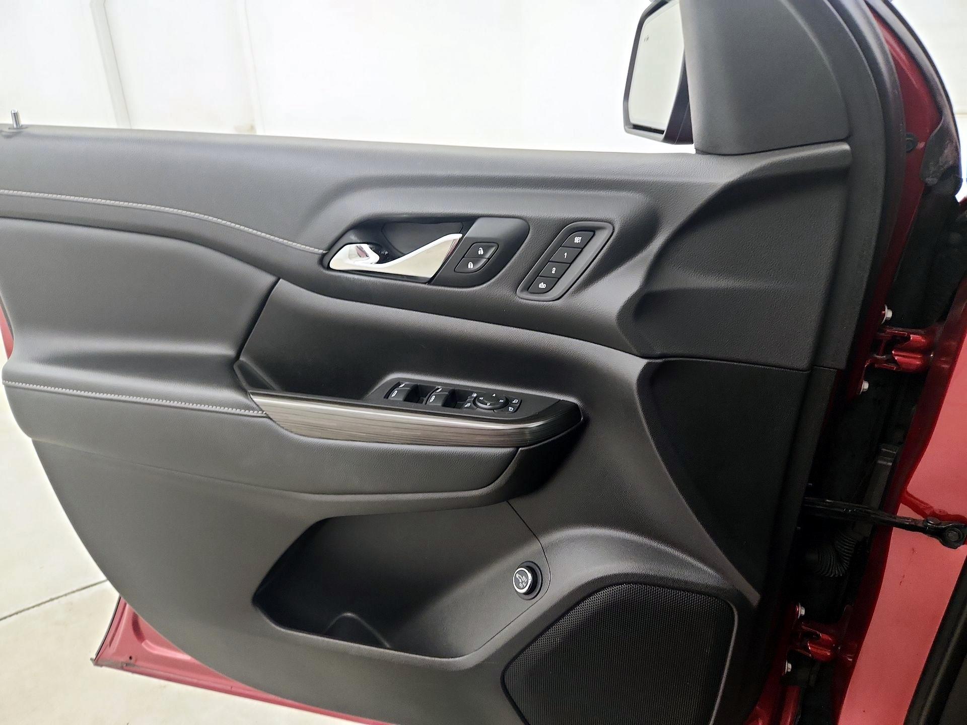 Thumbnail: 2021 GMC Acadia - 12
