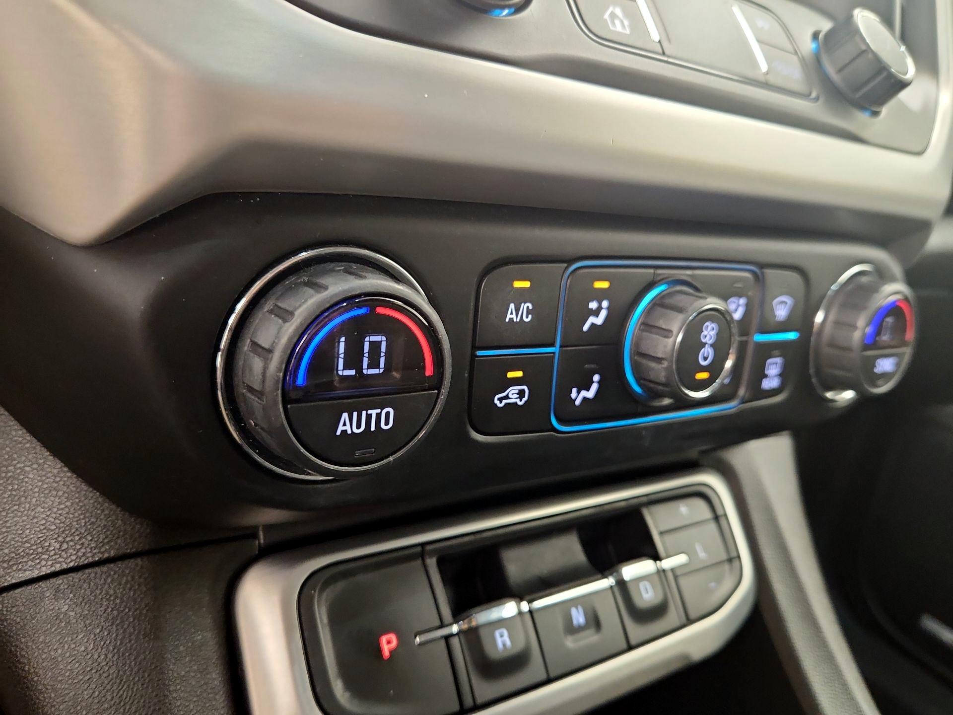 Thumbnail: 2021 GMC Acadia - 16