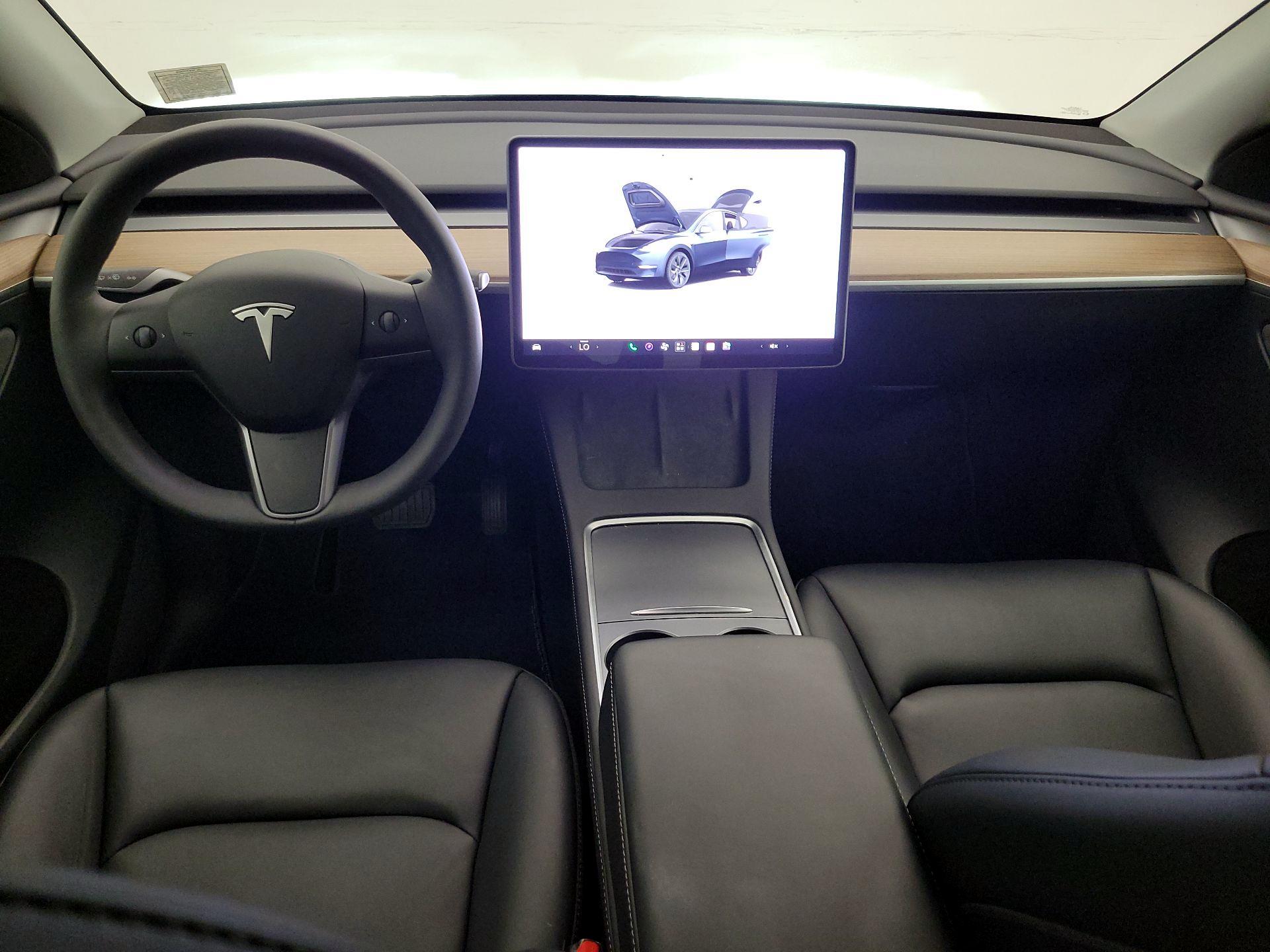 Thumbnail: 2025 Tesla Model Y - 9