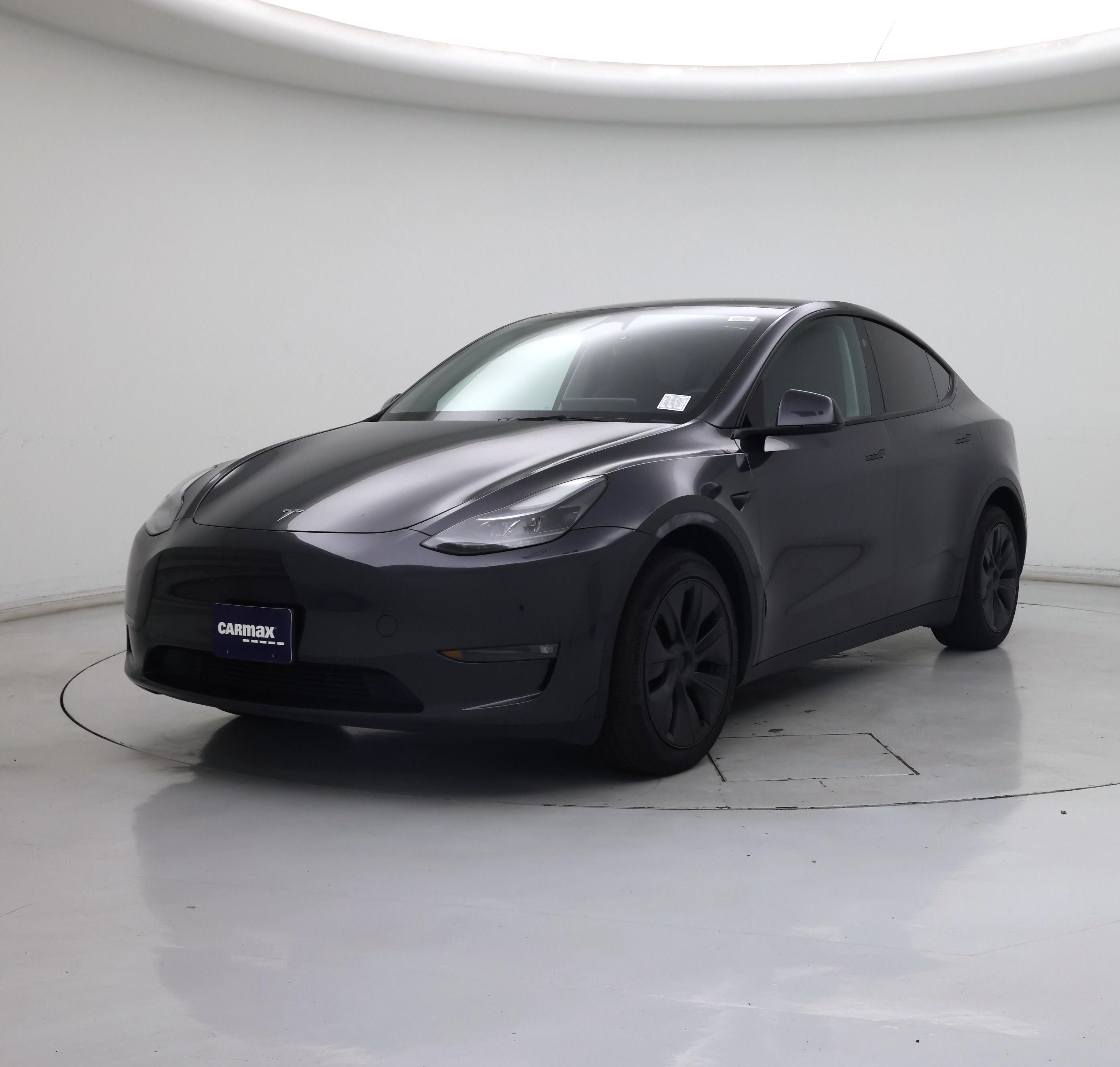Thumbnail: 2025 Tesla Model Y - 4