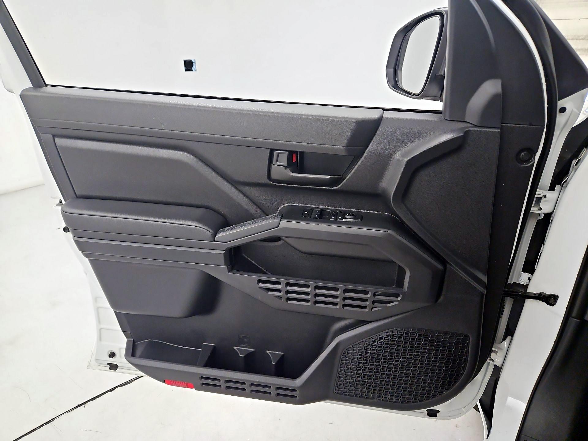 Thumbnail: 2024 Toyota Tacoma - 12
