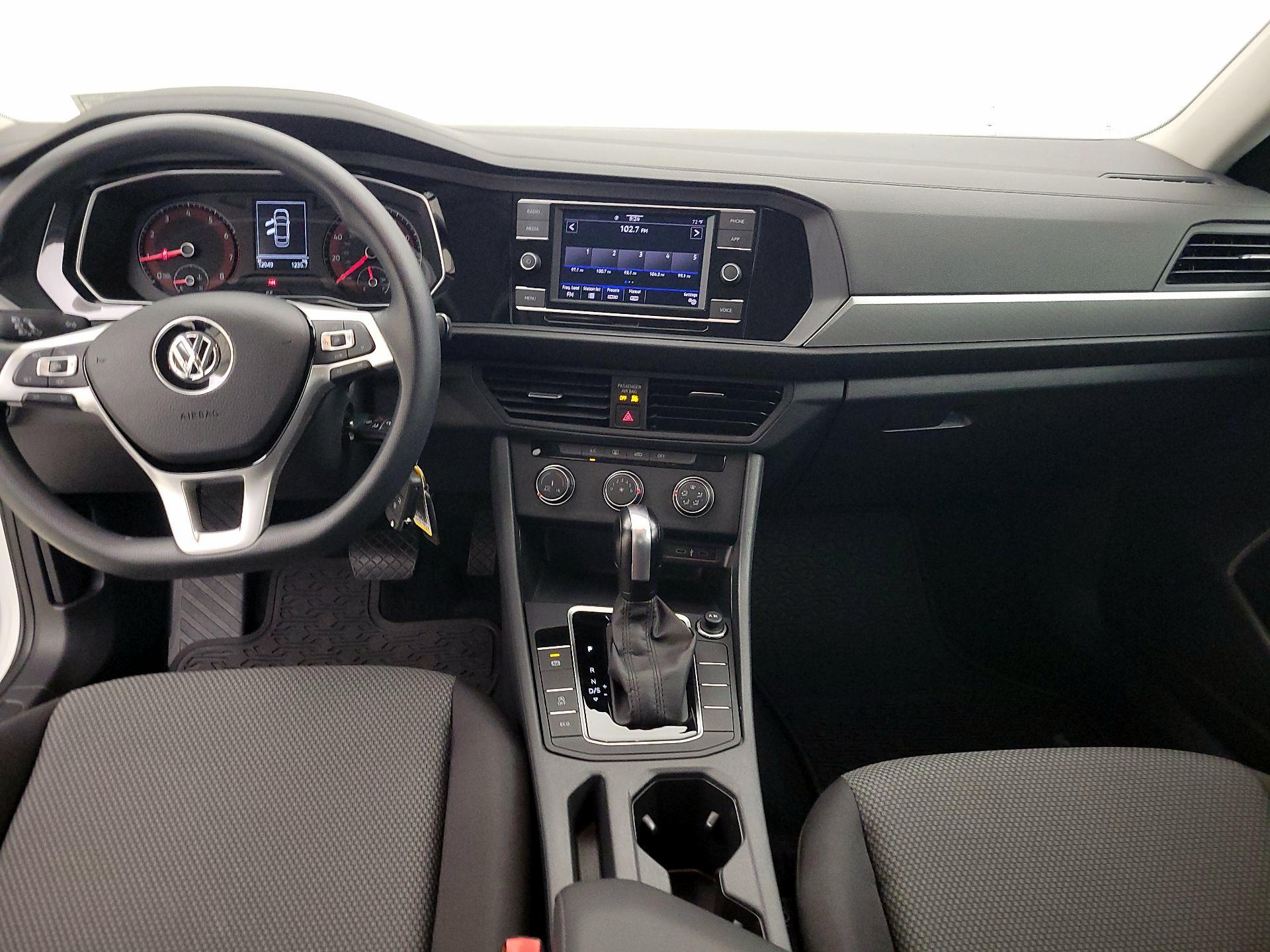 Thumbnail: 2020 Volkswagen Jetta - 9