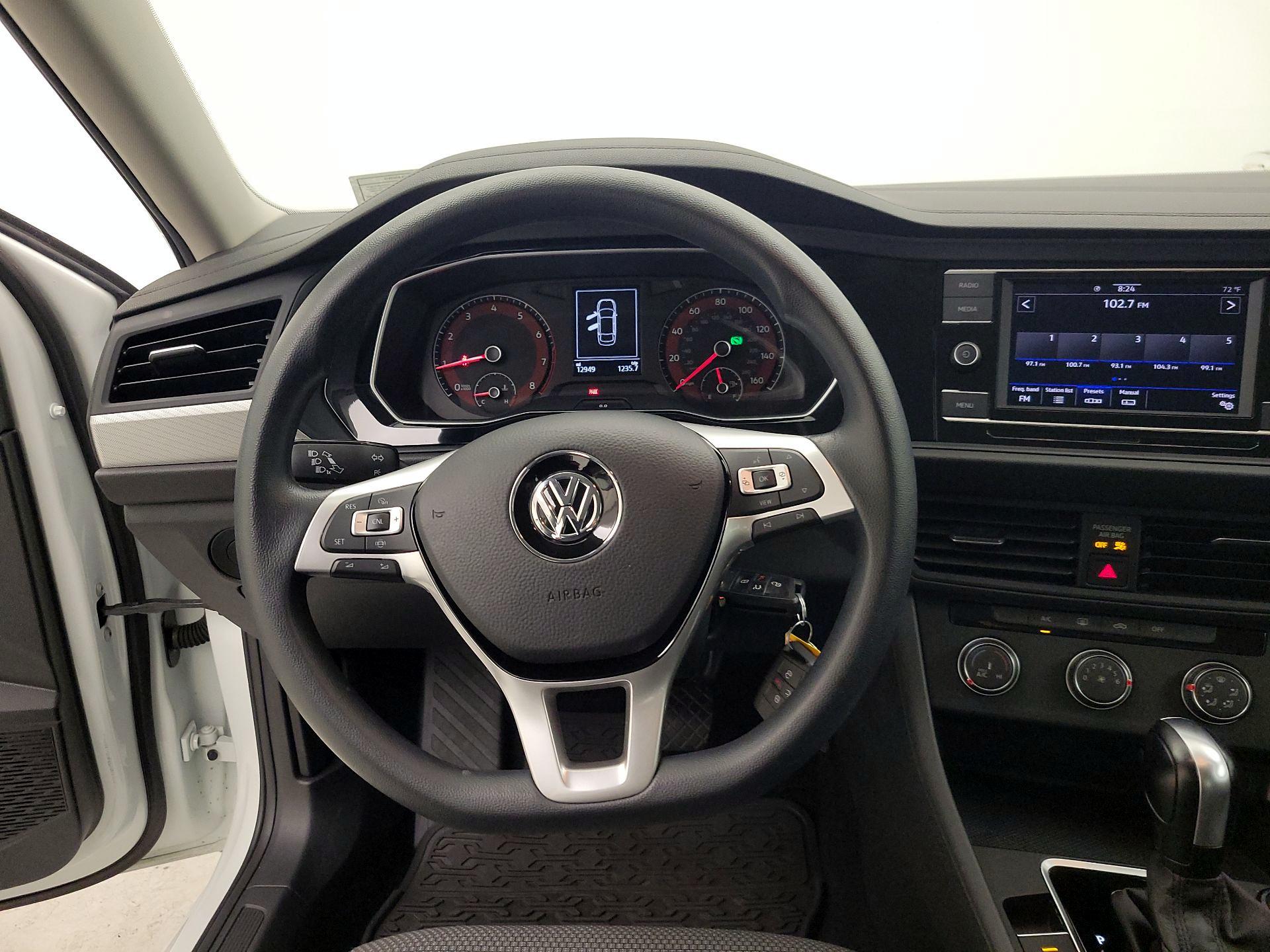 Thumbnail: 2020 Volkswagen Jetta - 10
