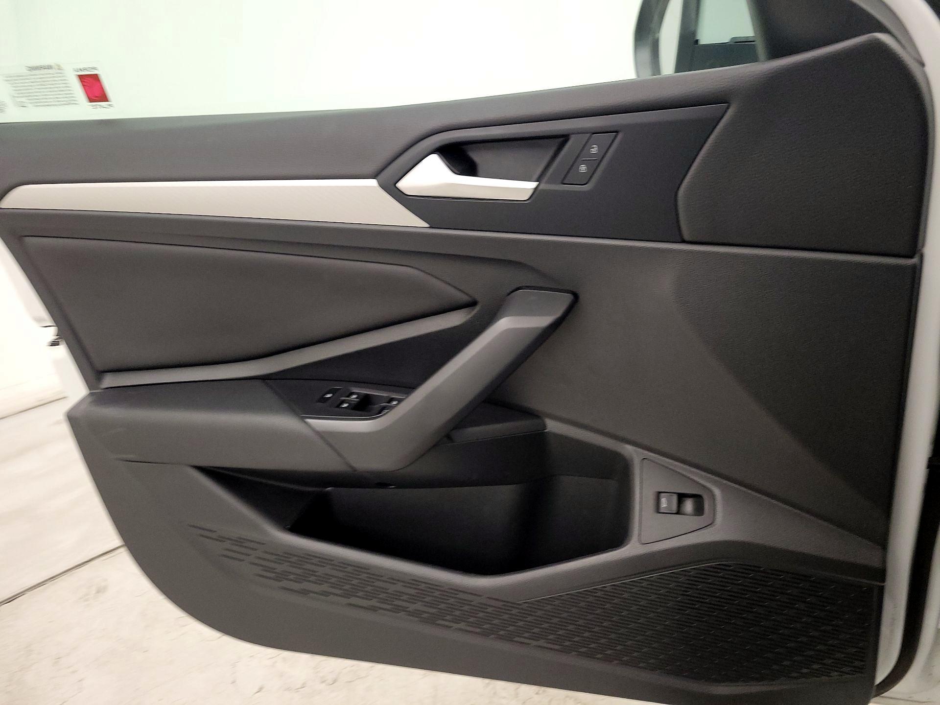 Thumbnail: 2020 Volkswagen Jetta - 12