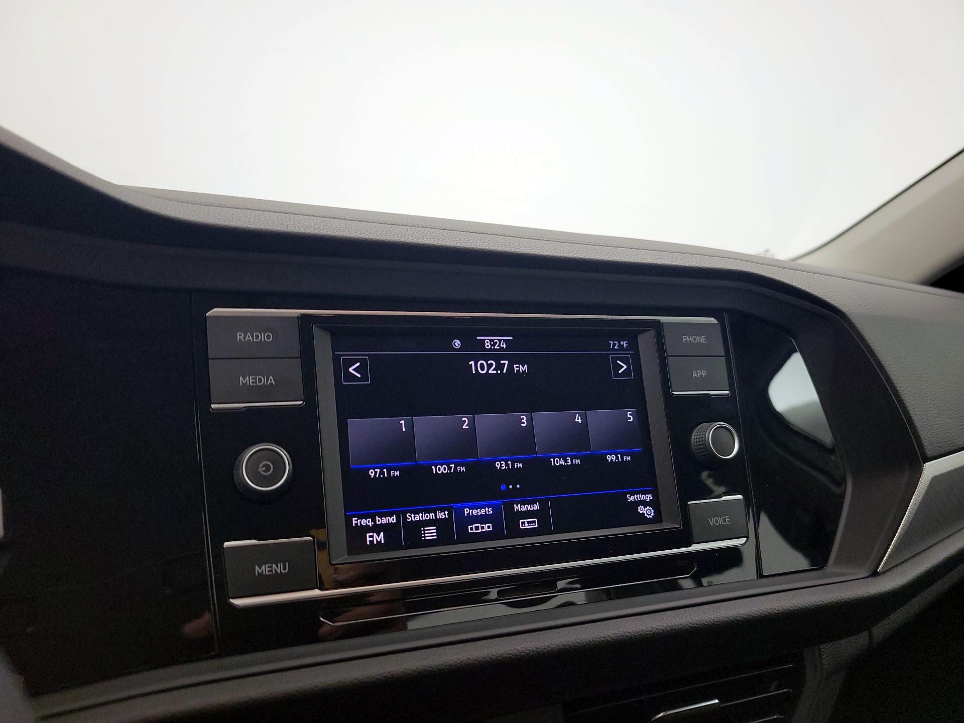 Thumbnail: 2020 Volkswagen Jetta - 15