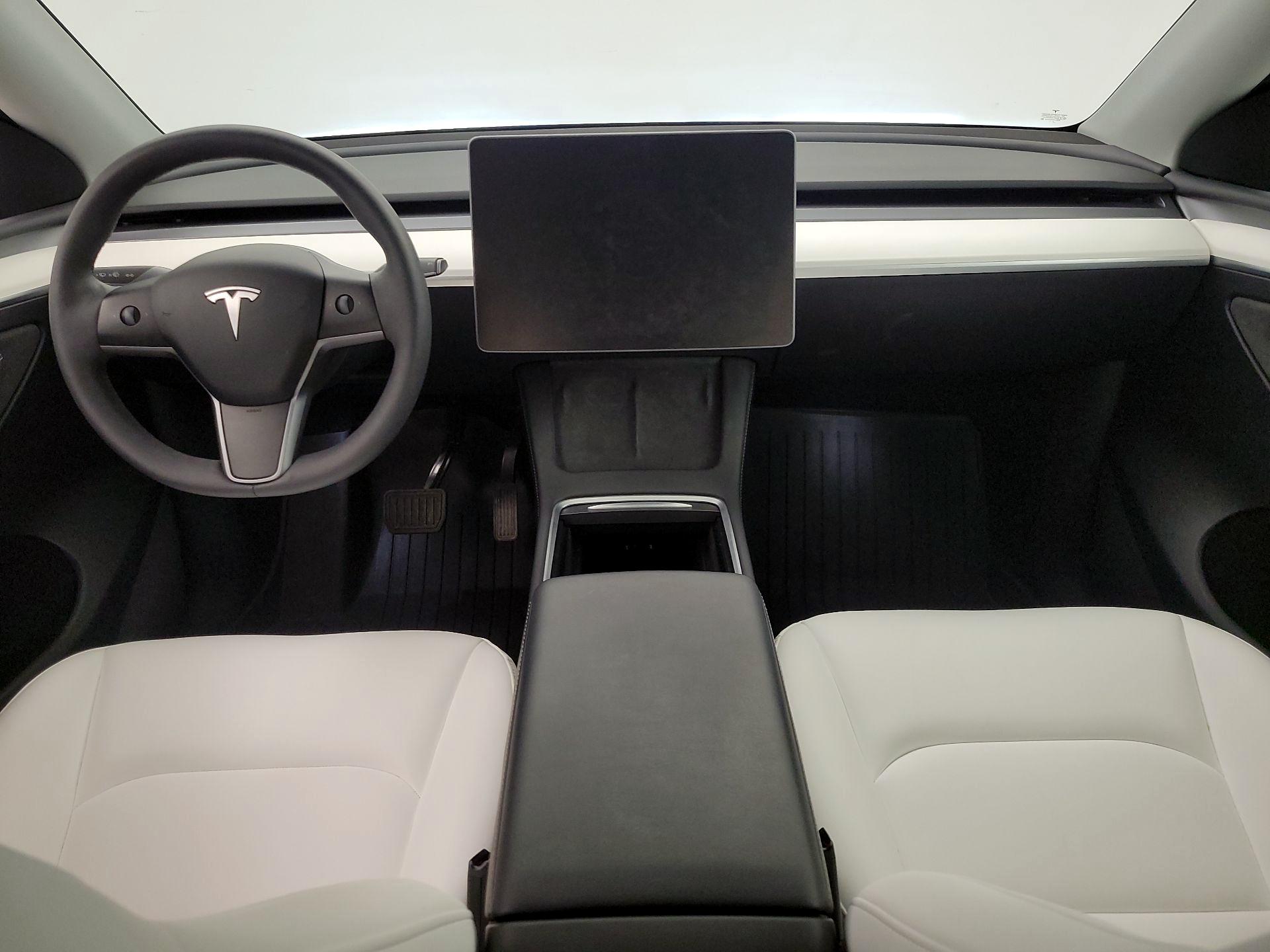 Thumbnail: 2023 Tesla Model Y - 9