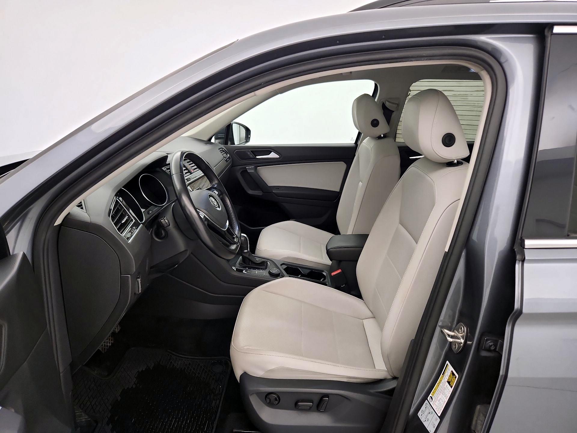 Thumbnail: 2019 Volkswagen Tiguan - 11