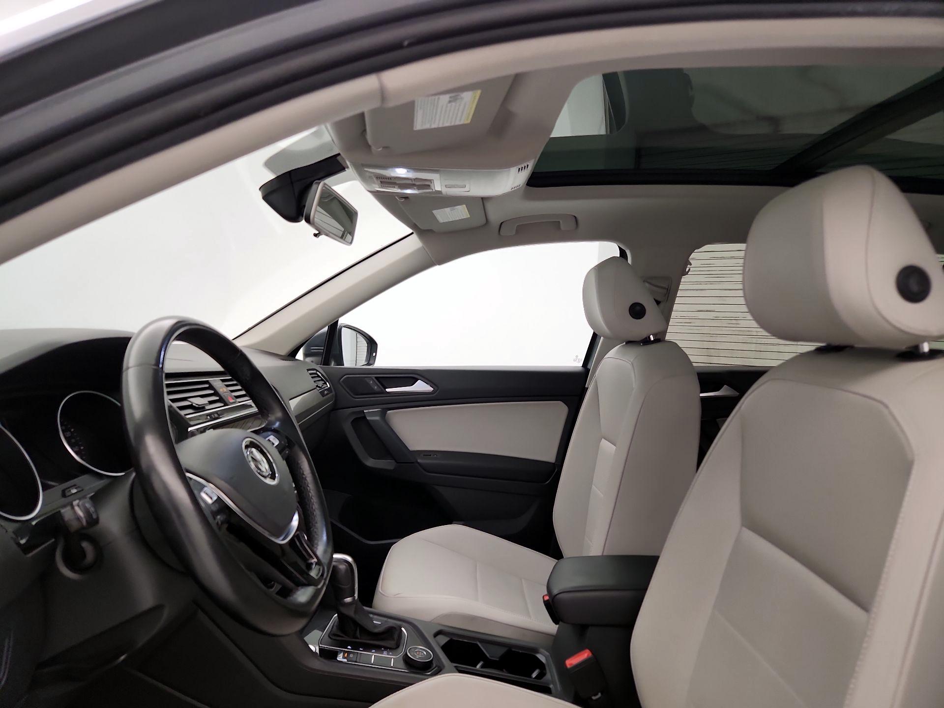Thumbnail: 2019 Volkswagen Tiguan - 19