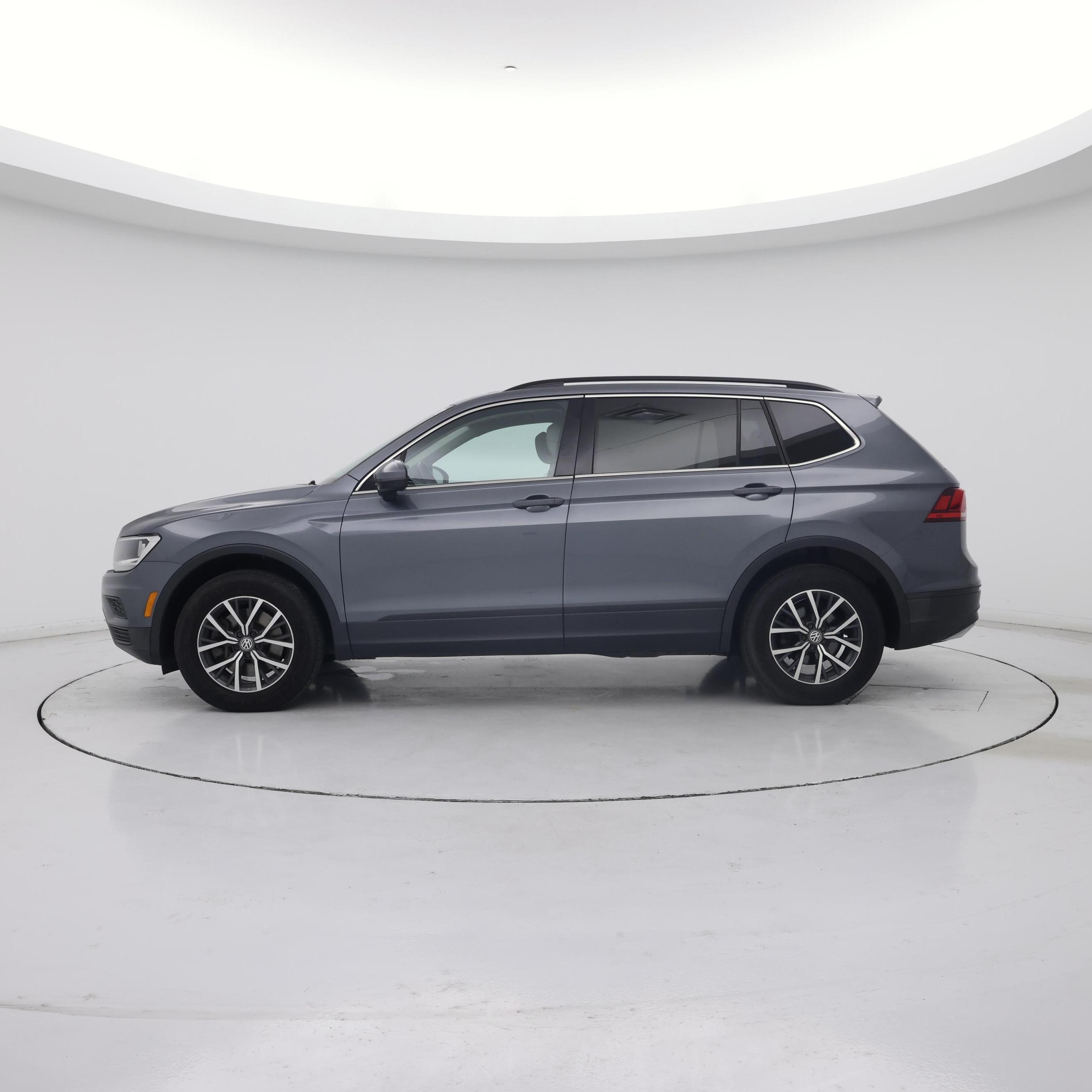 Thumbnail: 2019 Volkswagen Tiguan - 3