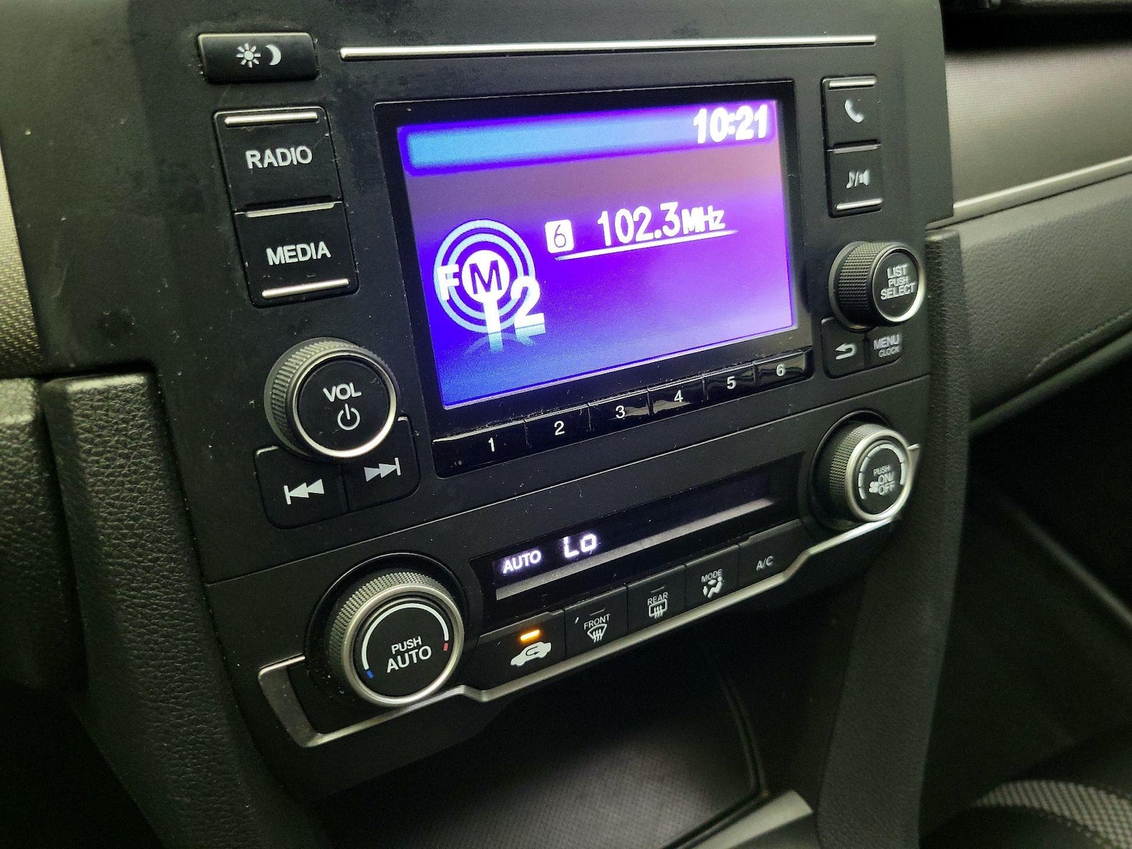 2019 Honda Civic LX - Photo 16