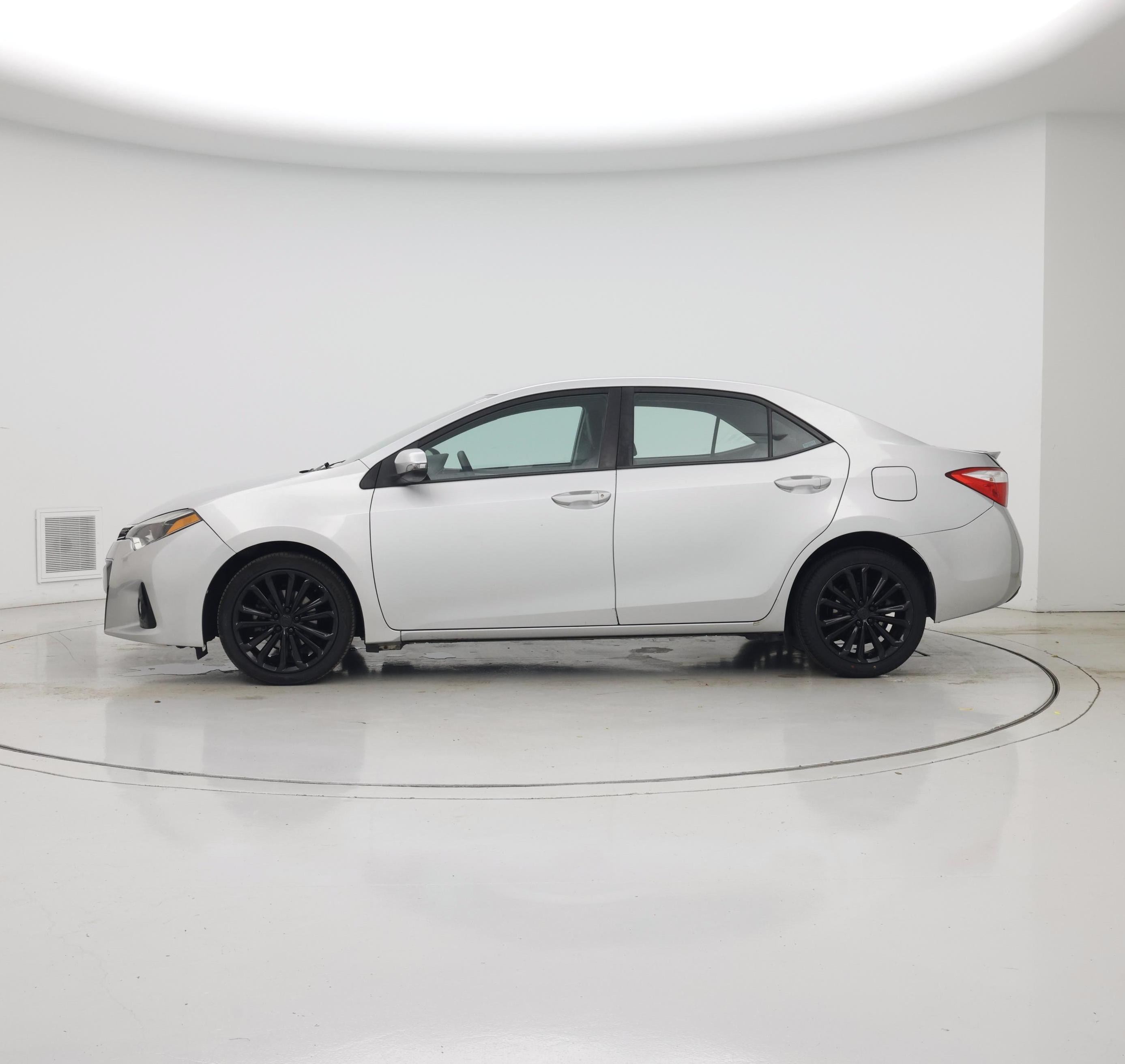 Thumbnail: 2016 Toyota Corolla - 3