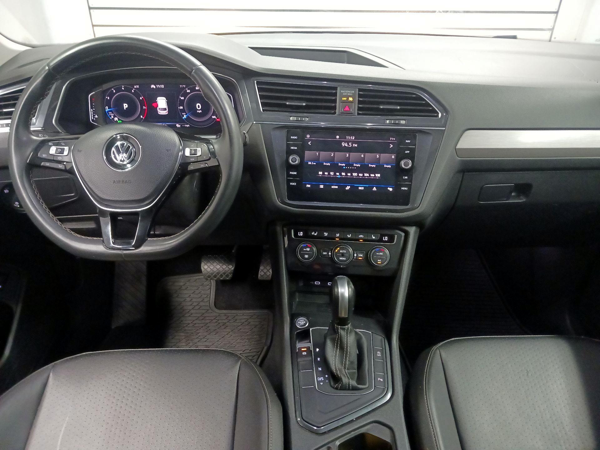 Thumbnail: 2021 Volkswagen Tiguan - 9