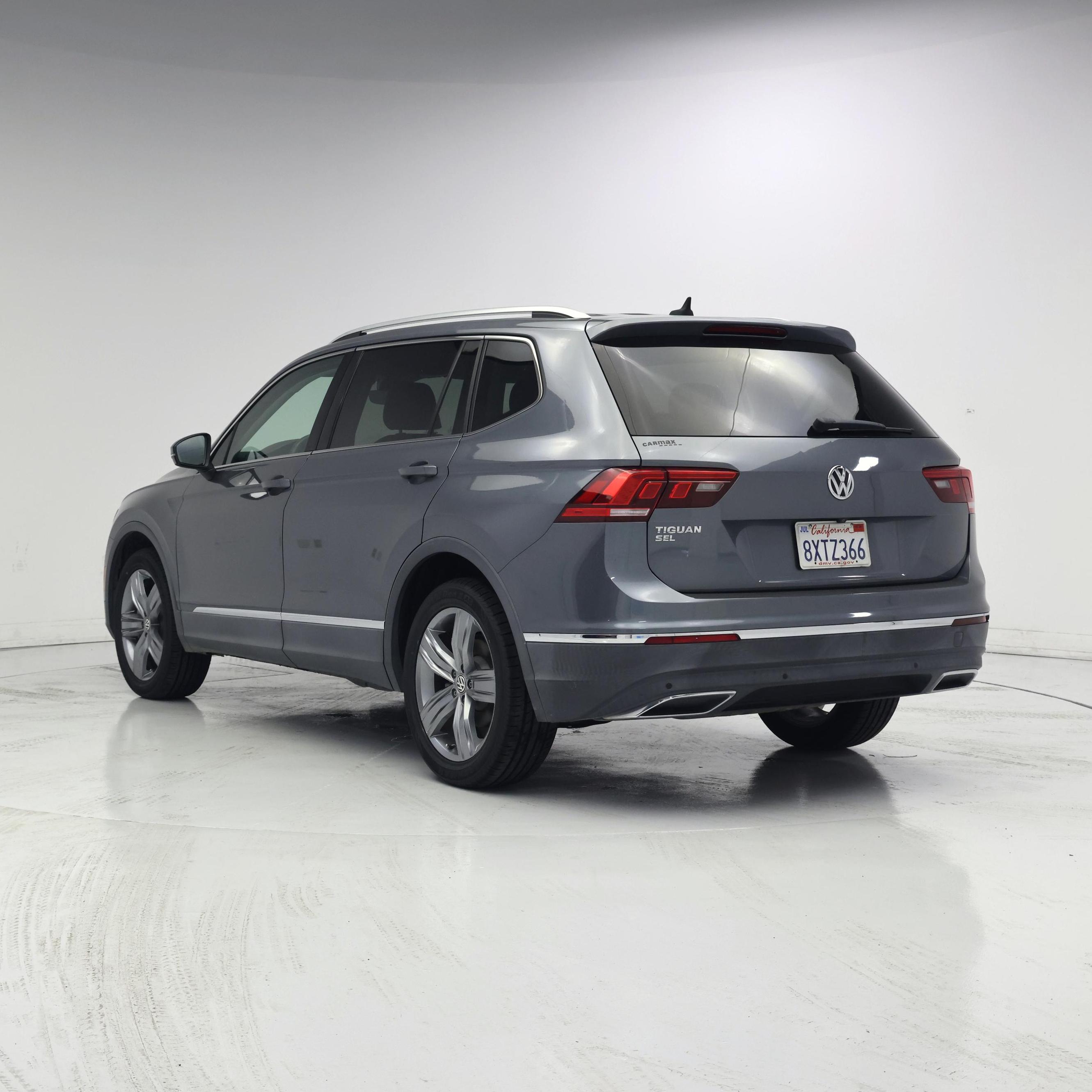 Thumbnail: 2021 Volkswagen Tiguan - 2