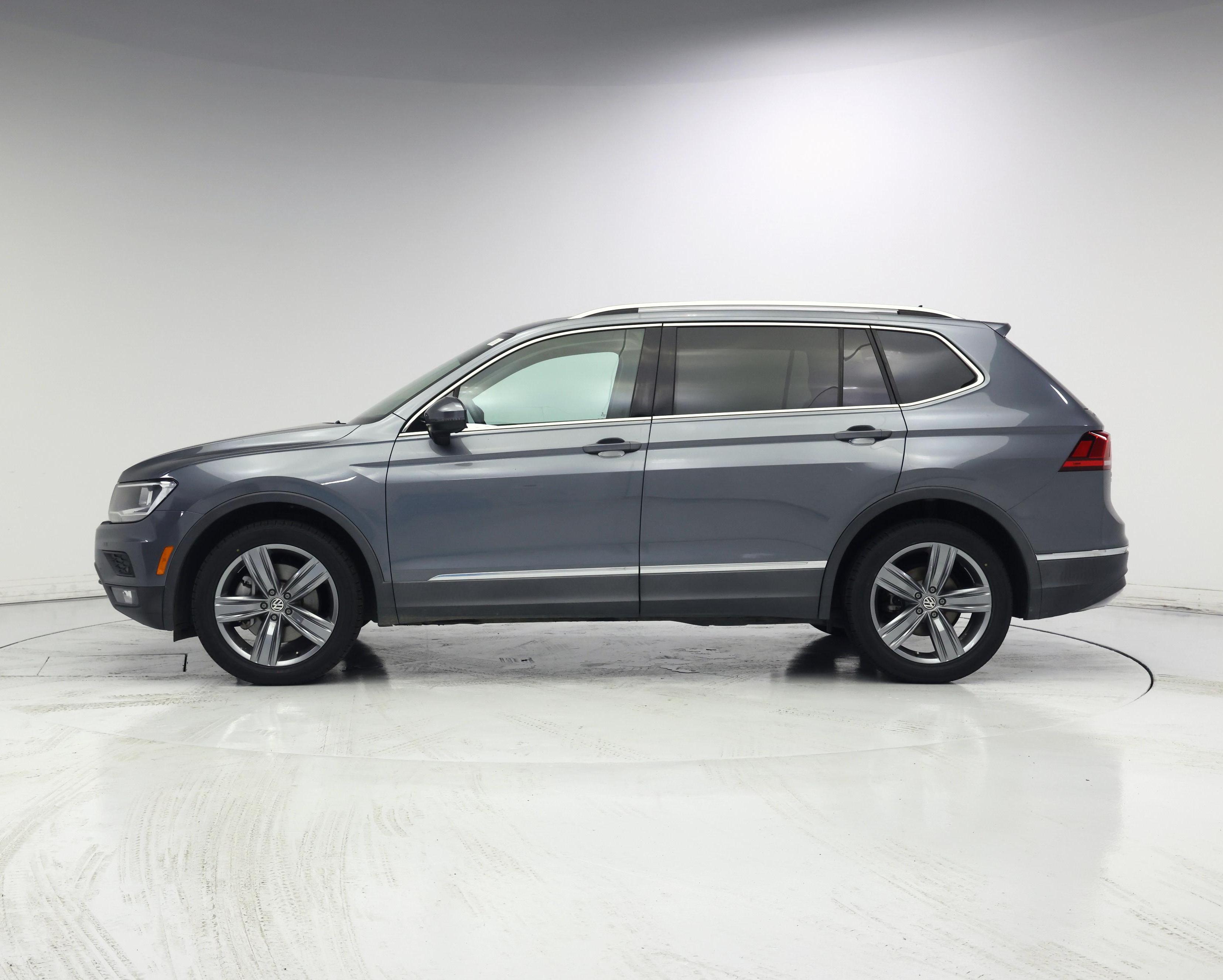 Thumbnail: 2021 Volkswagen Tiguan - 3