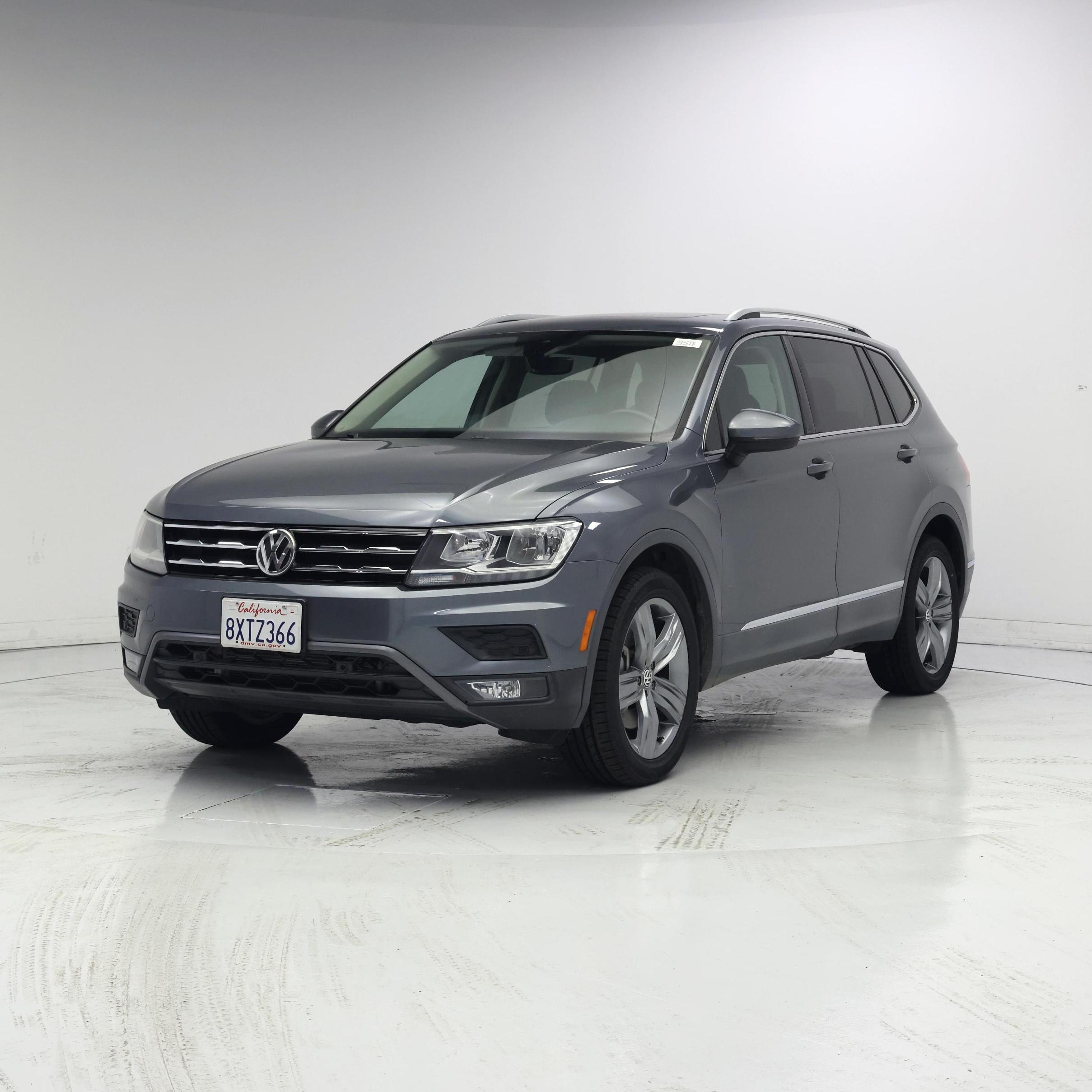 Thumbnail: 2021 Volkswagen Tiguan - 4