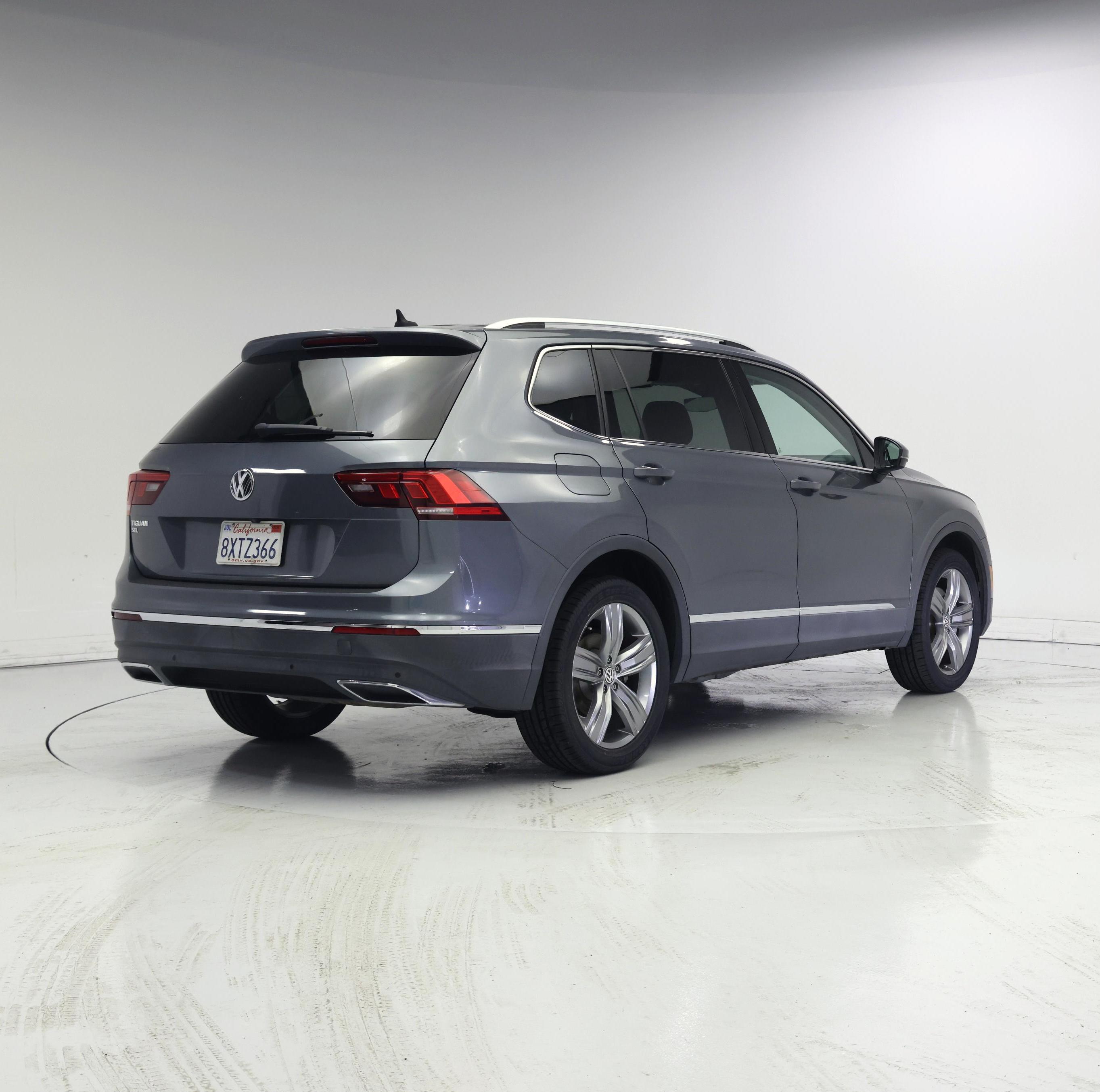 Thumbnail: 2021 Volkswagen Tiguan - 8