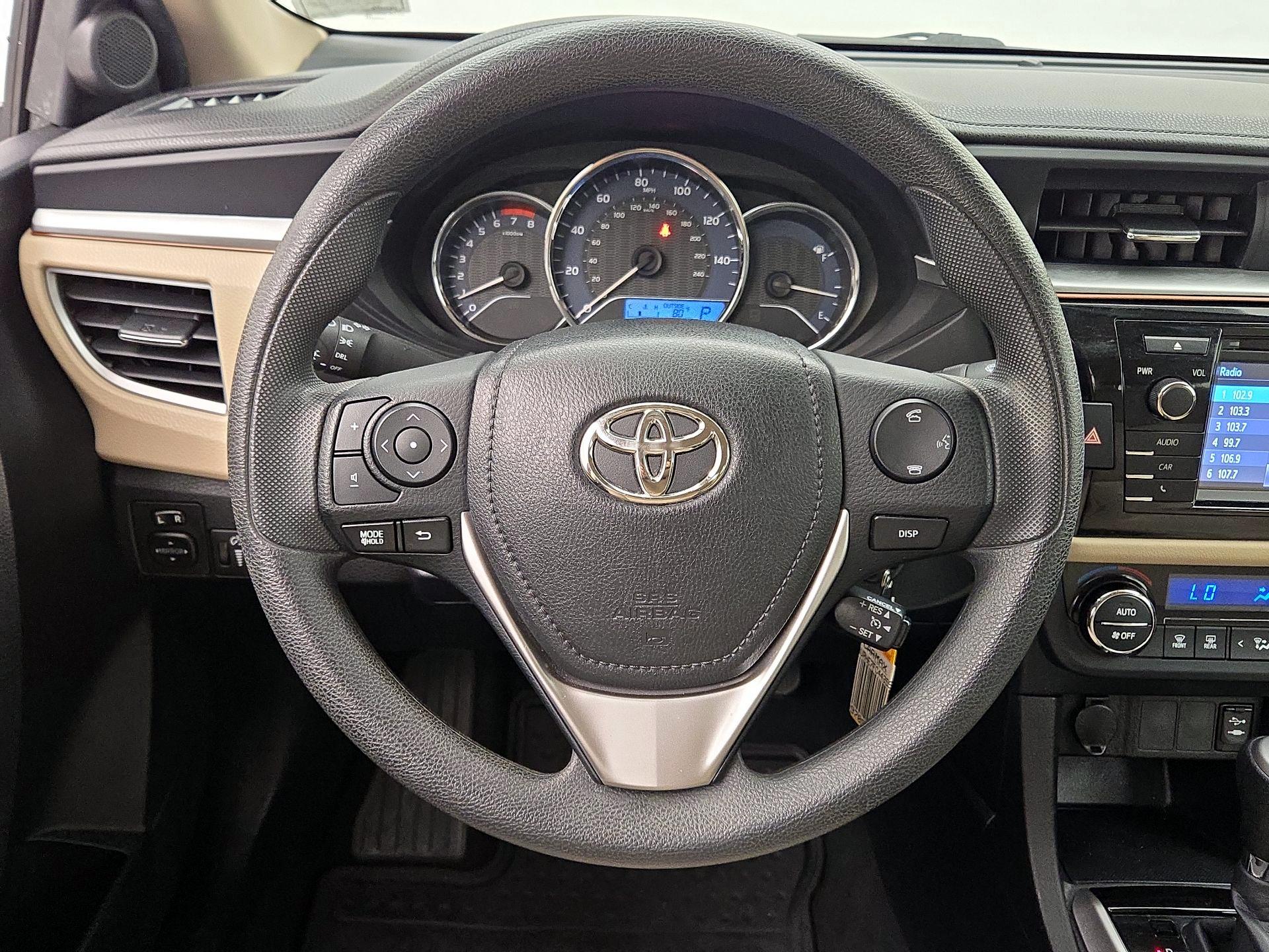 Thumbnail: 2015 Toyota Corolla - 10
