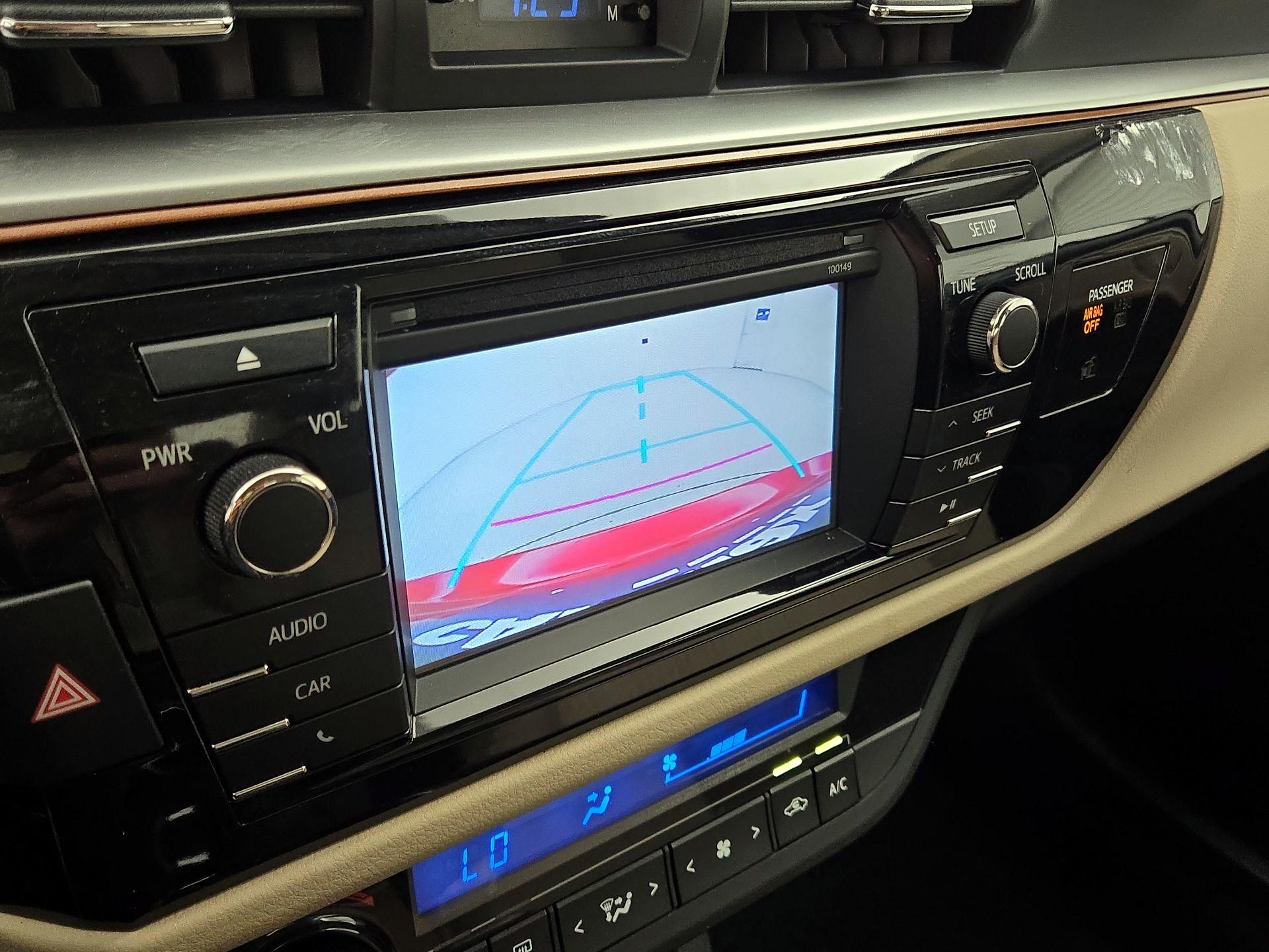 Thumbnail: 2015 Toyota Corolla - 14