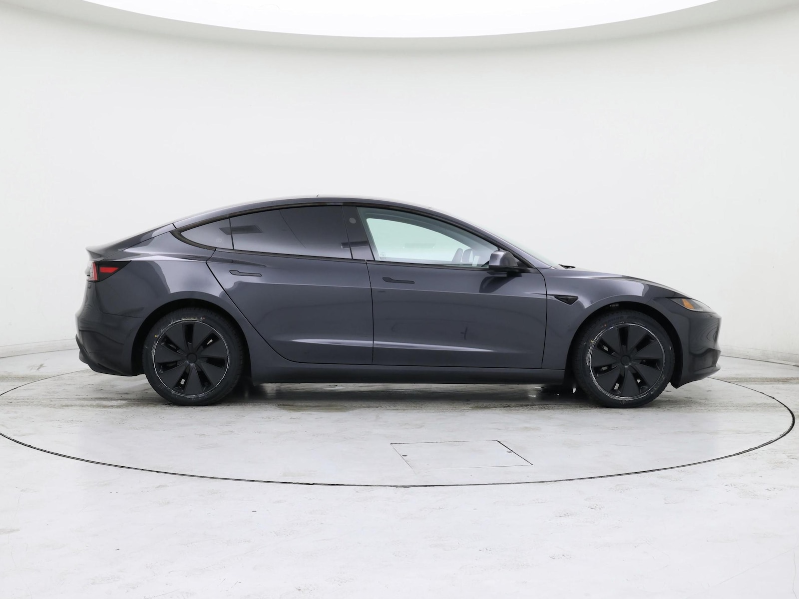 2025 Tesla Model 3 Long Range - Photo 8