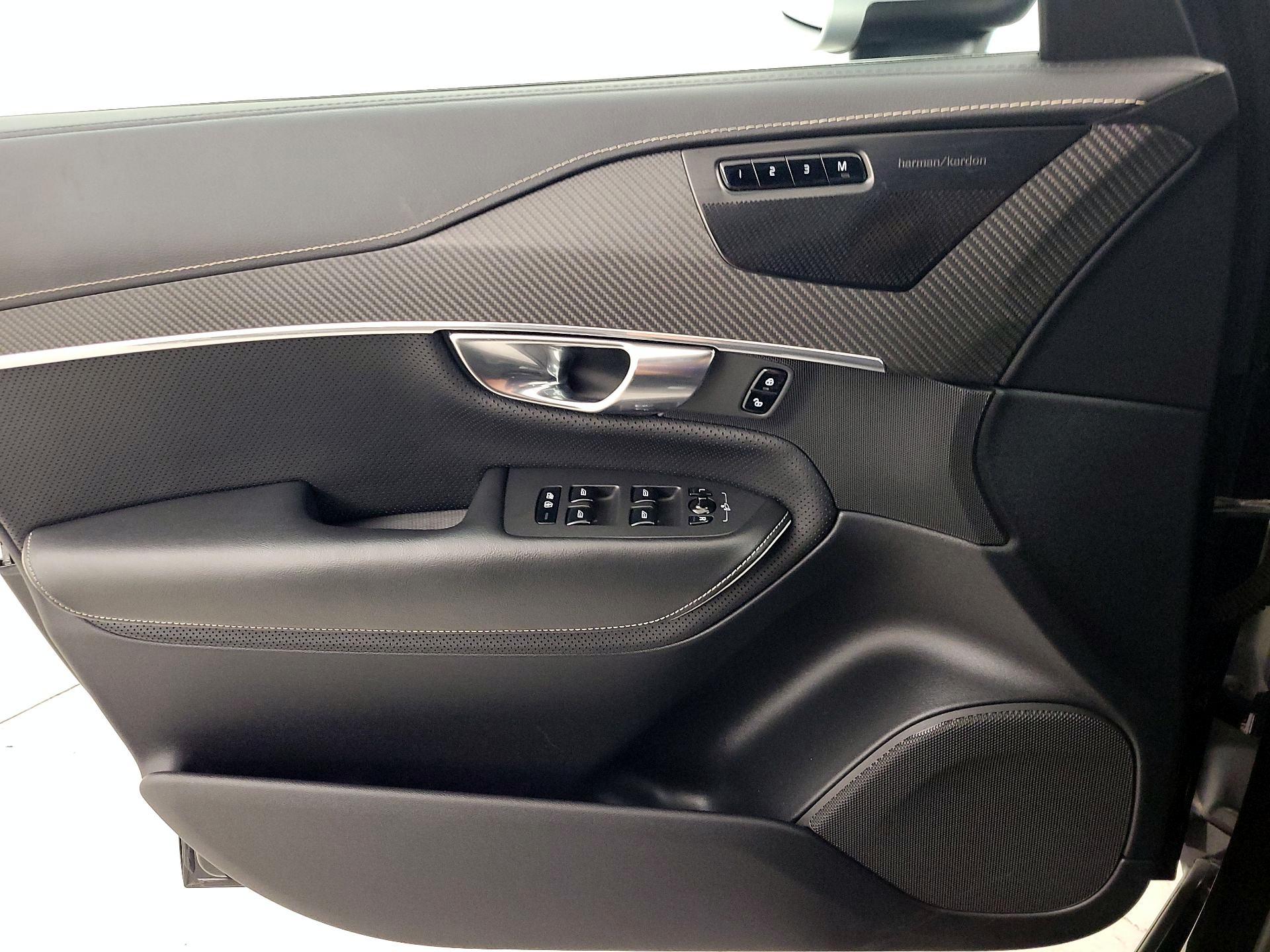 Thumbnail: 2019 Volvo XC90 - 12