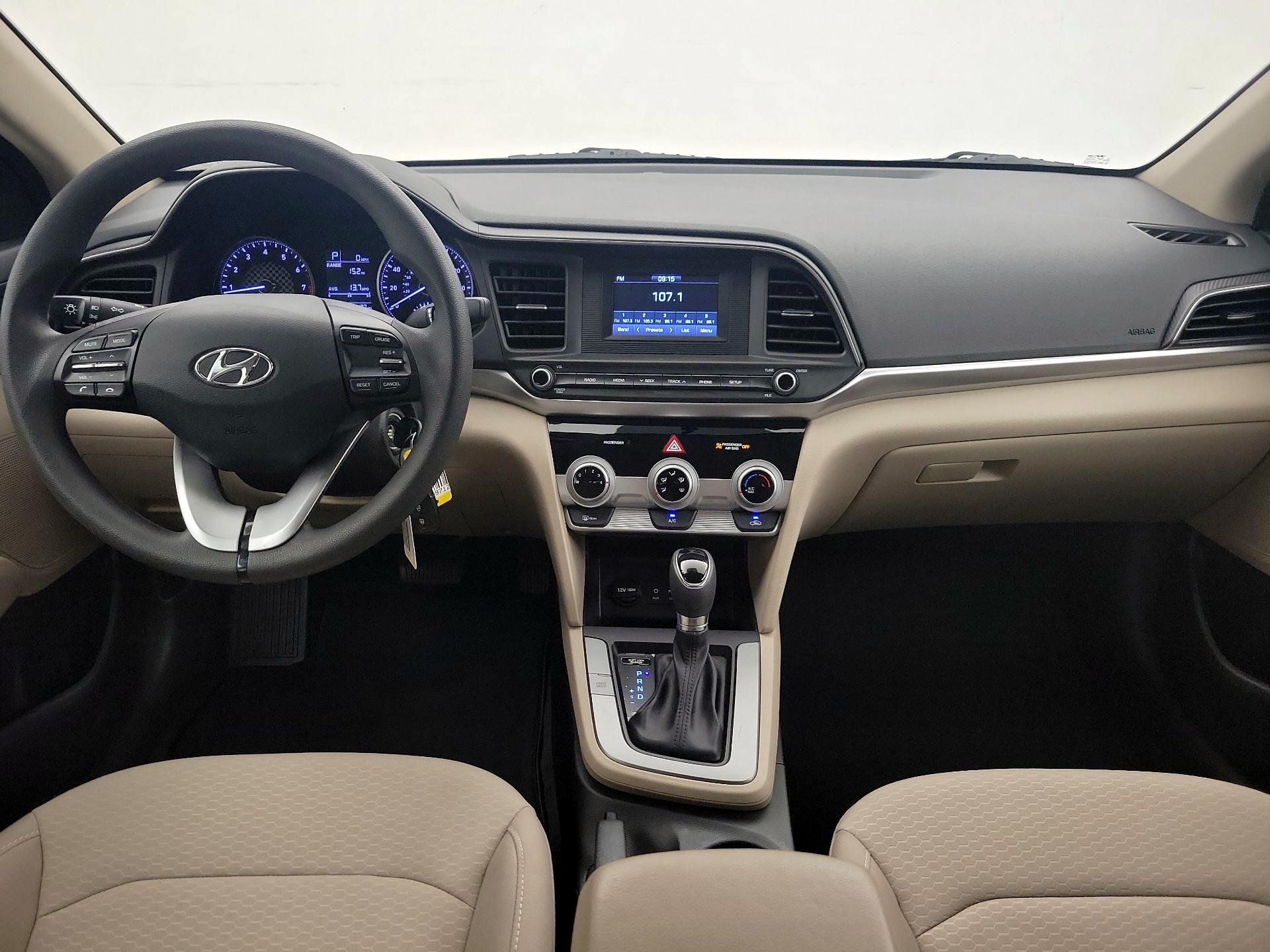 Thumbnail: 2019 Hyundai Elantra - 9