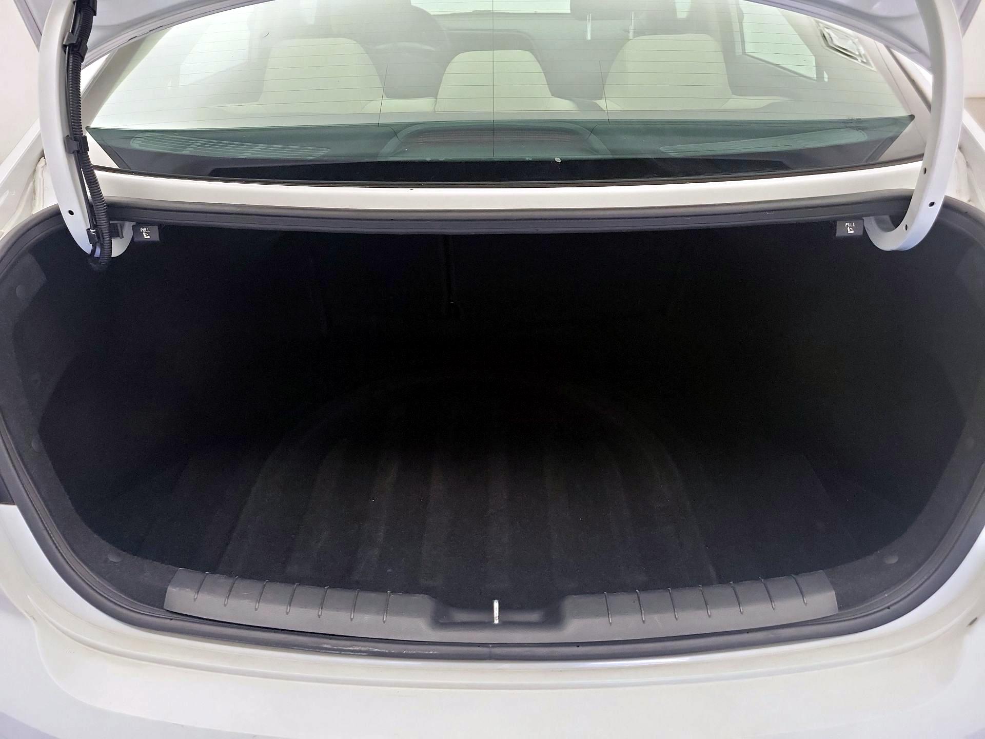 Thumbnail: 2019 Hyundai Elantra - 20