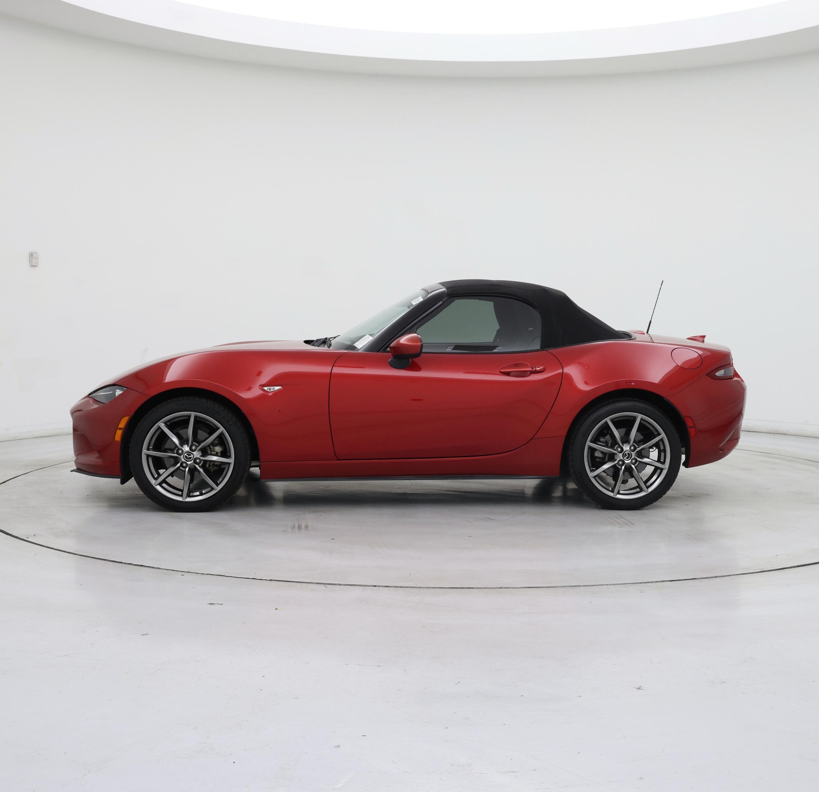 Thumbnail: 2016 Mazda MX-5 Miata - 3