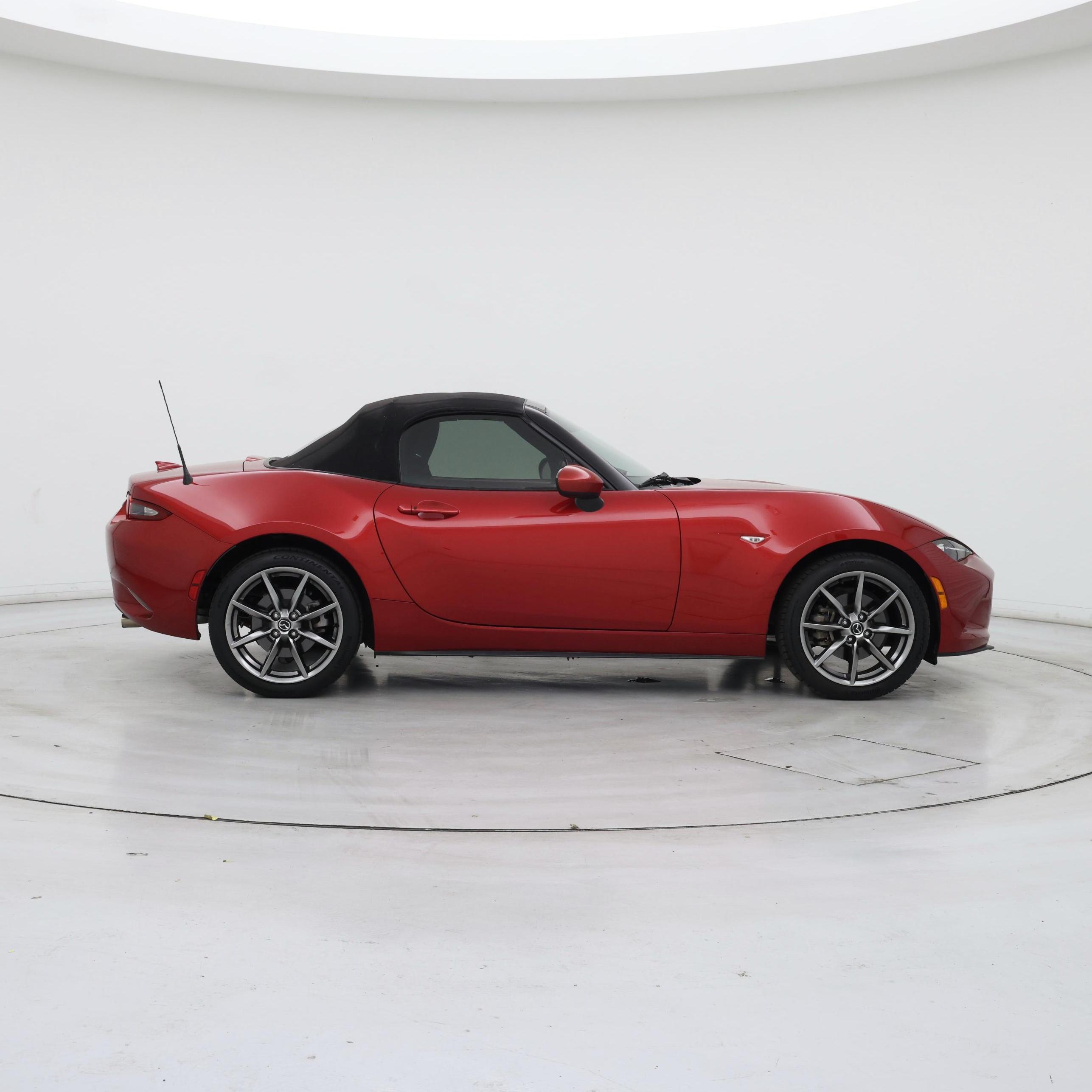 Thumbnail: 2016 Mazda MX-5 Miata - 7