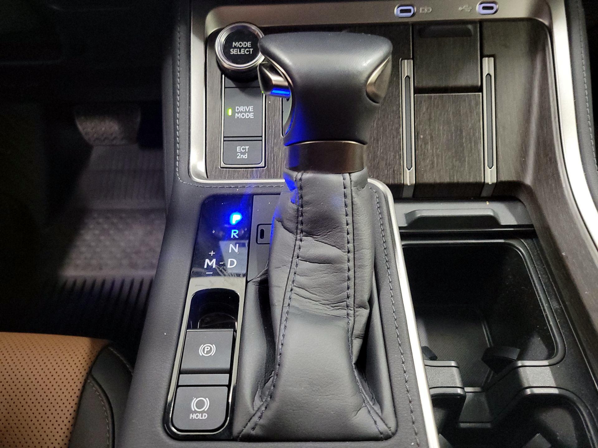 Thumbnail: 2025 Lexus GX - 17
