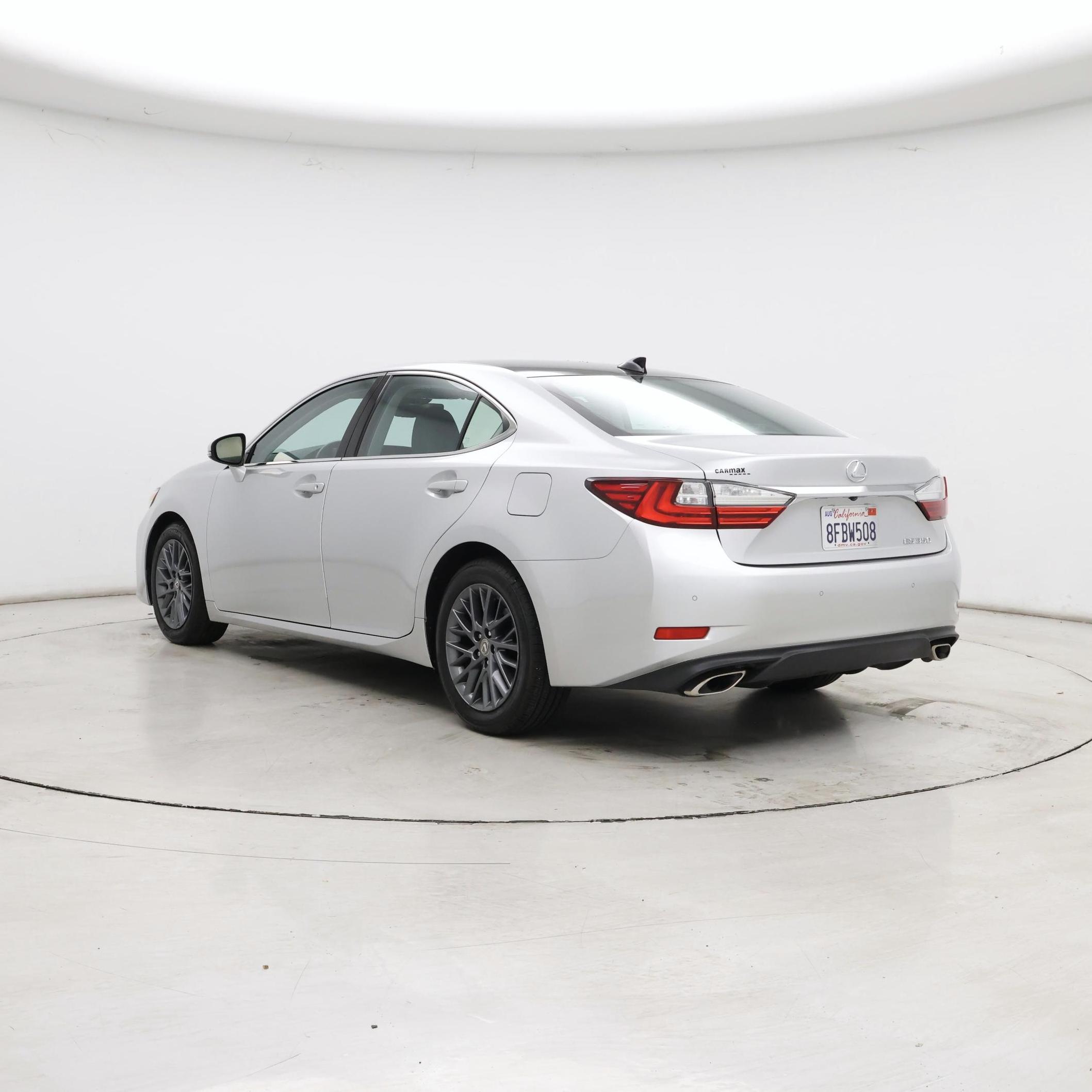 Thumbnail: 2018 Lexus ES - 2
