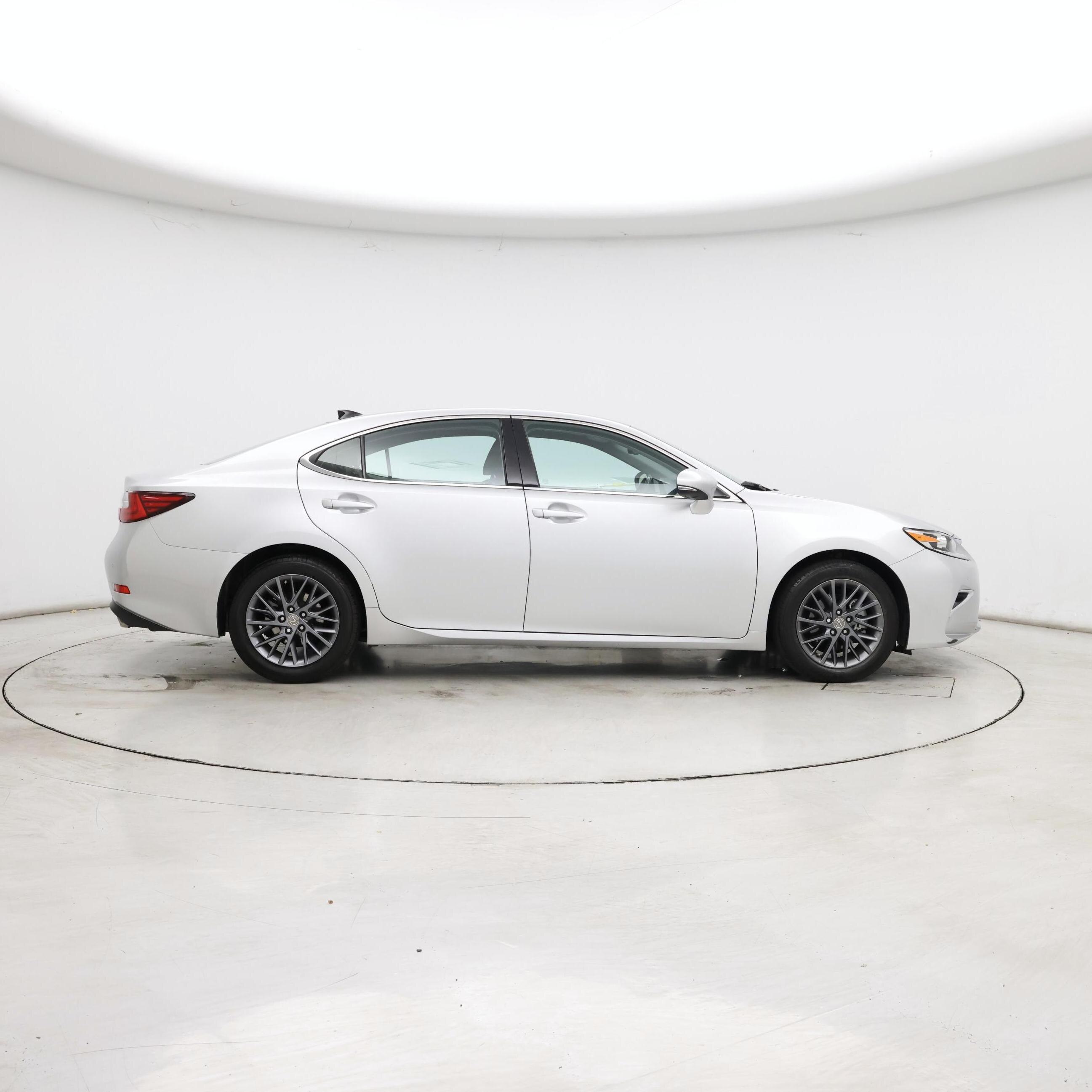 Thumbnail: 2018 Lexus ES - 7