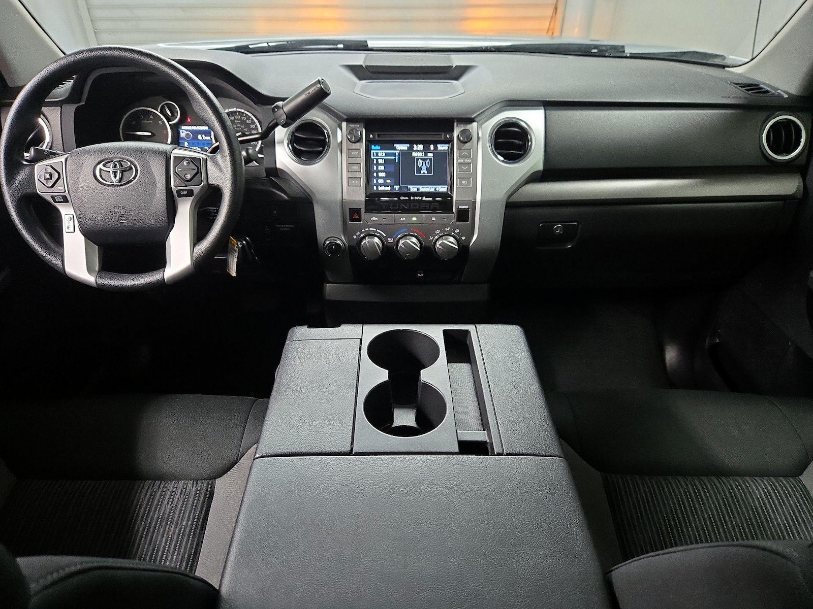 2016 Toyota Tundra SR5 - Photo 10