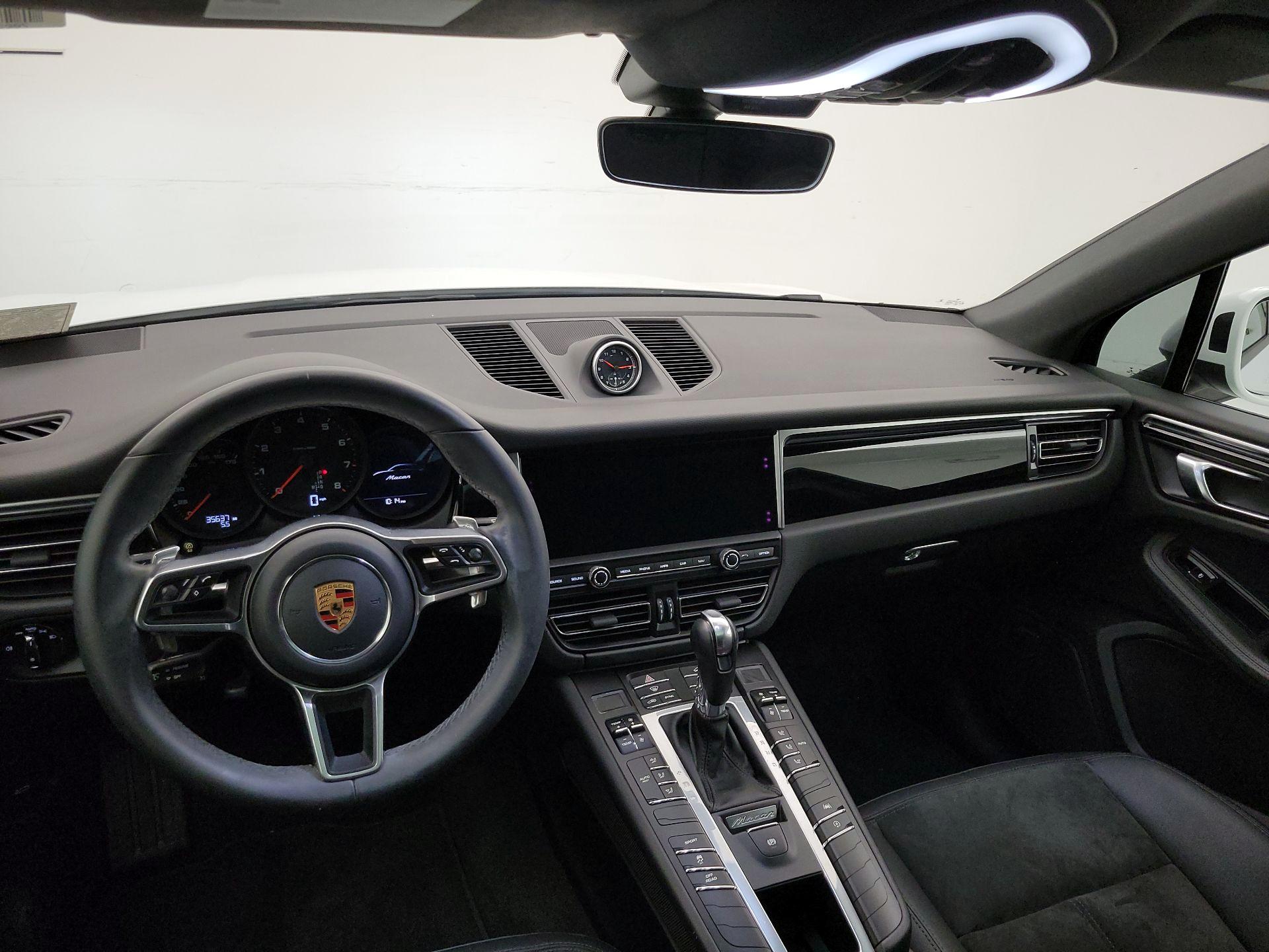 Thumbnail: 2019 Porsche Macan - 9