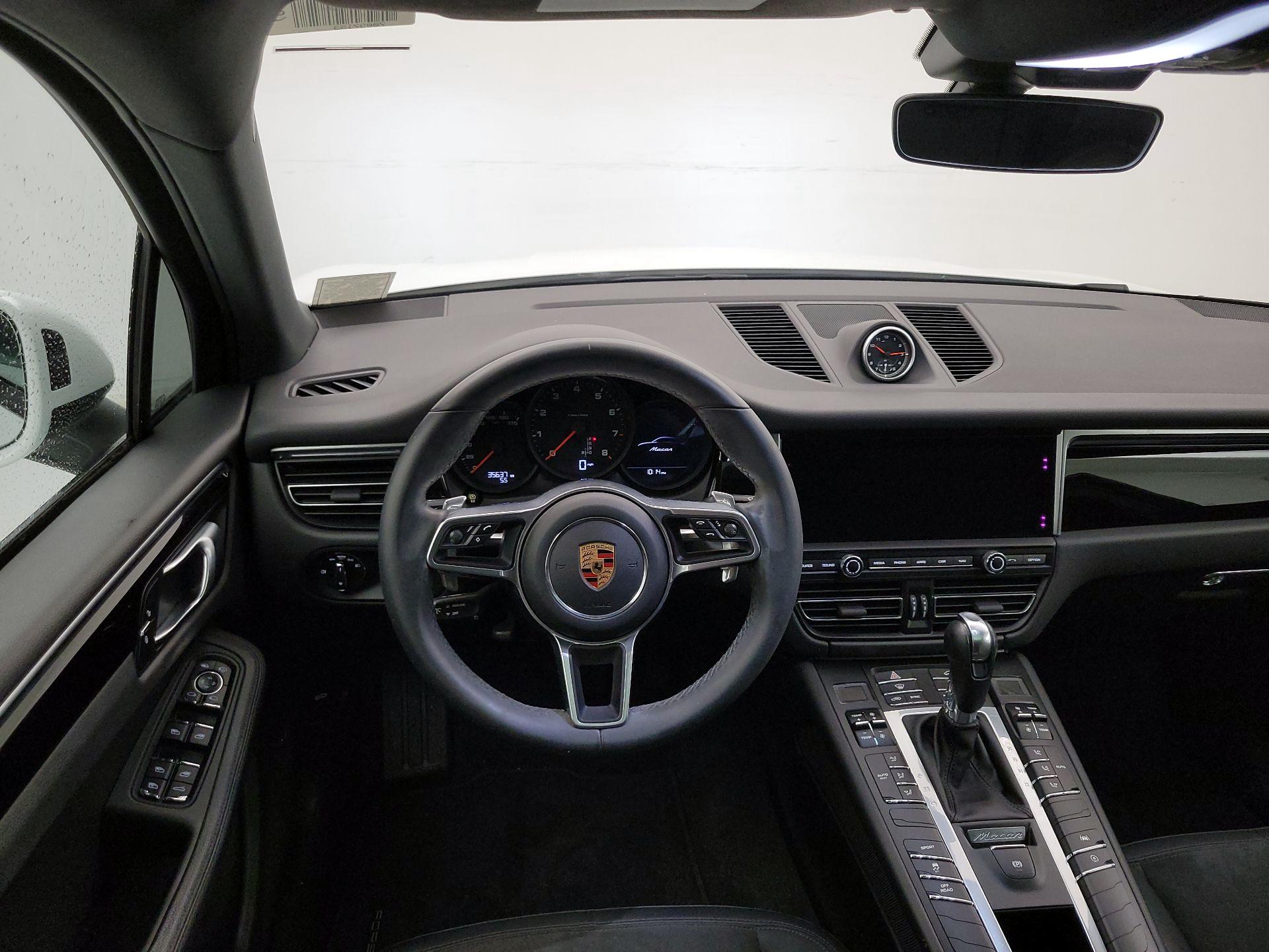 Thumbnail: 2019 Porsche Macan - 10